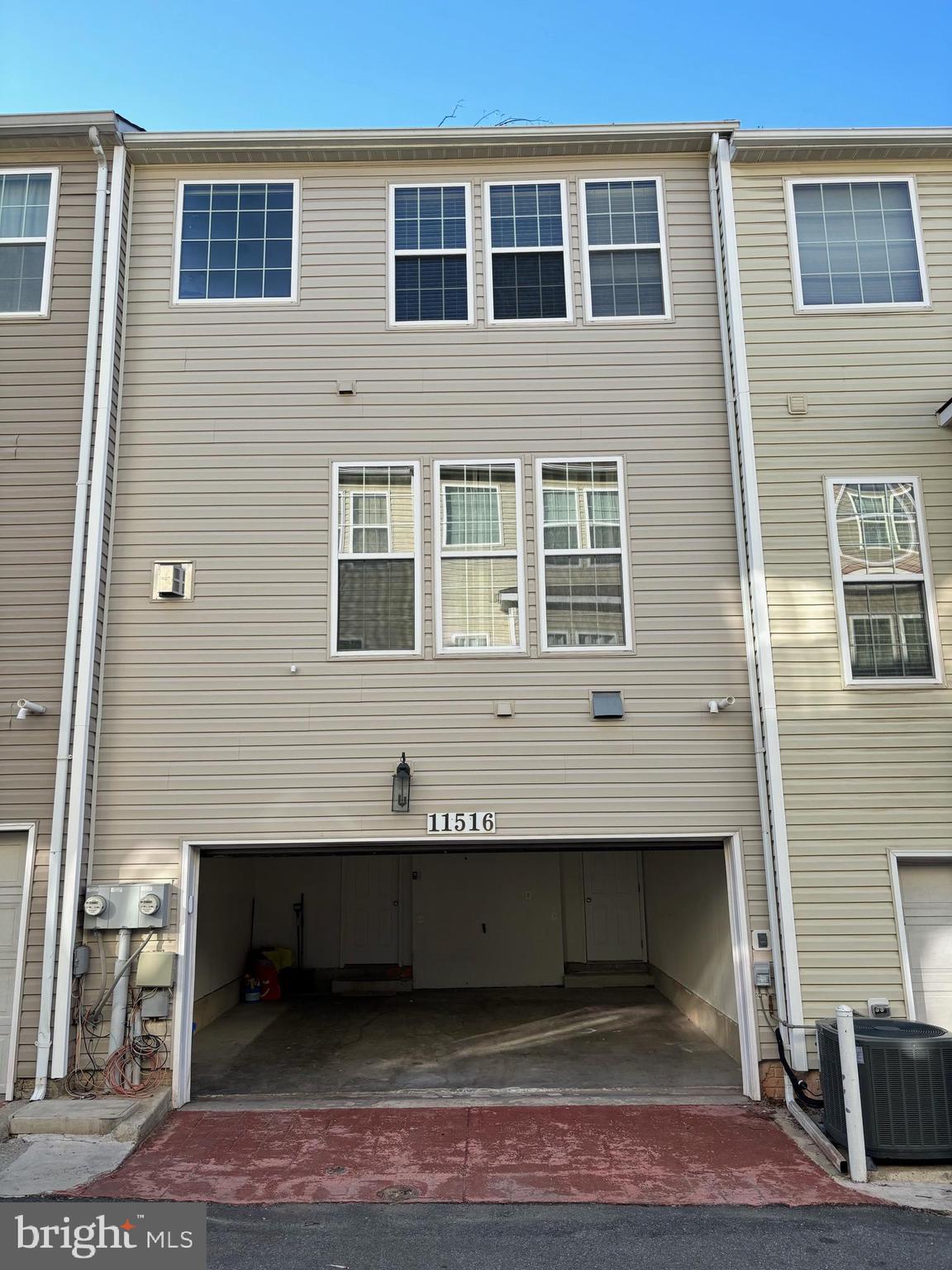 WHEATON  HILLS - Residential Lease