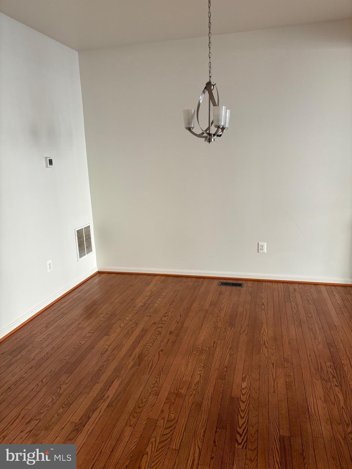 WHEATON  HILLS - Residential Lease