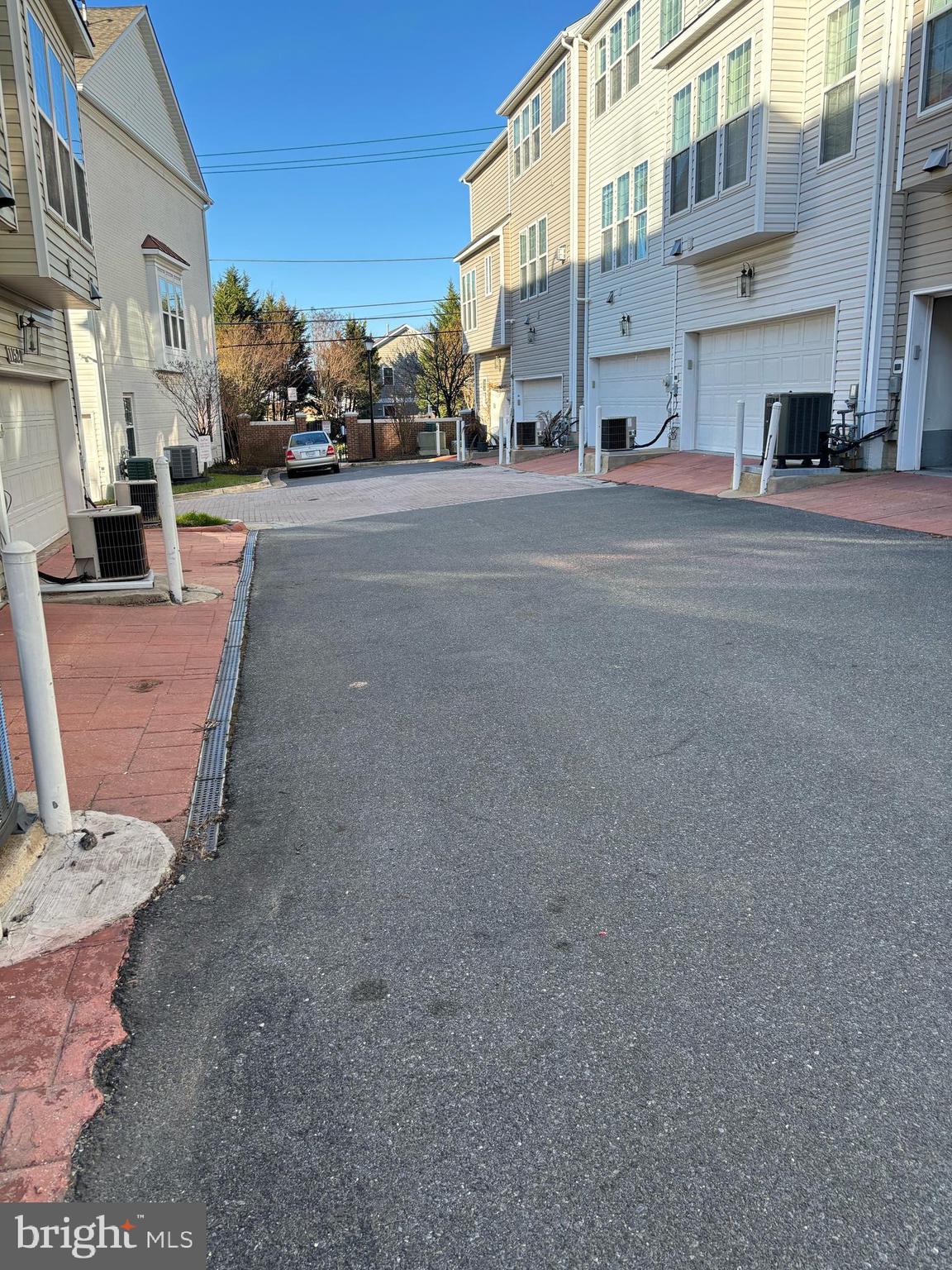 WHEATON  HILLS - Residential Lease