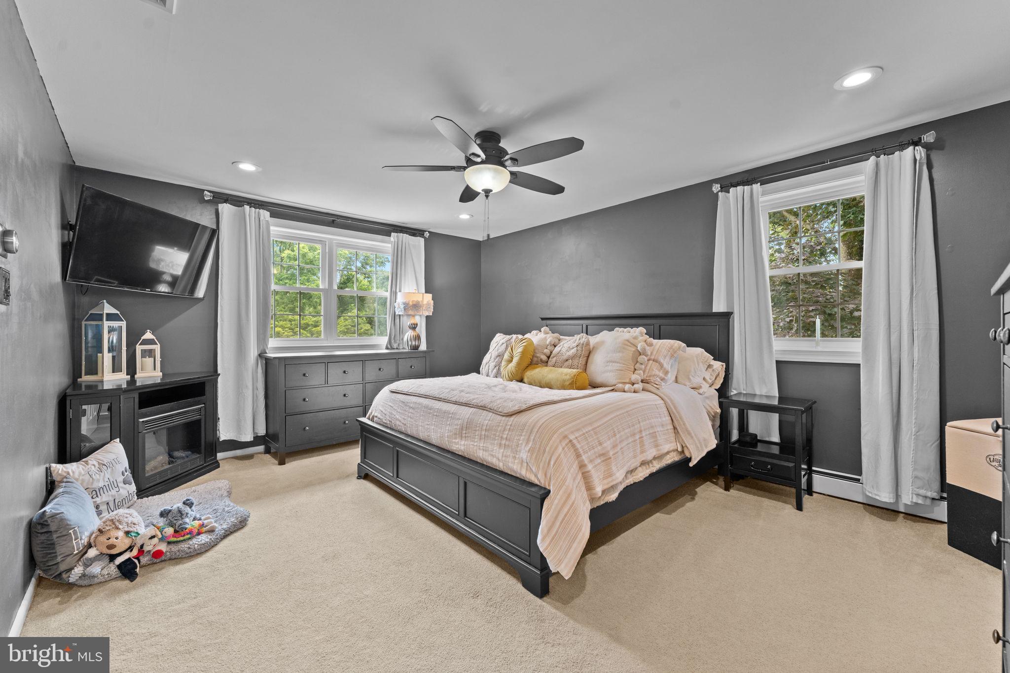 BELLE AIRE - Residential