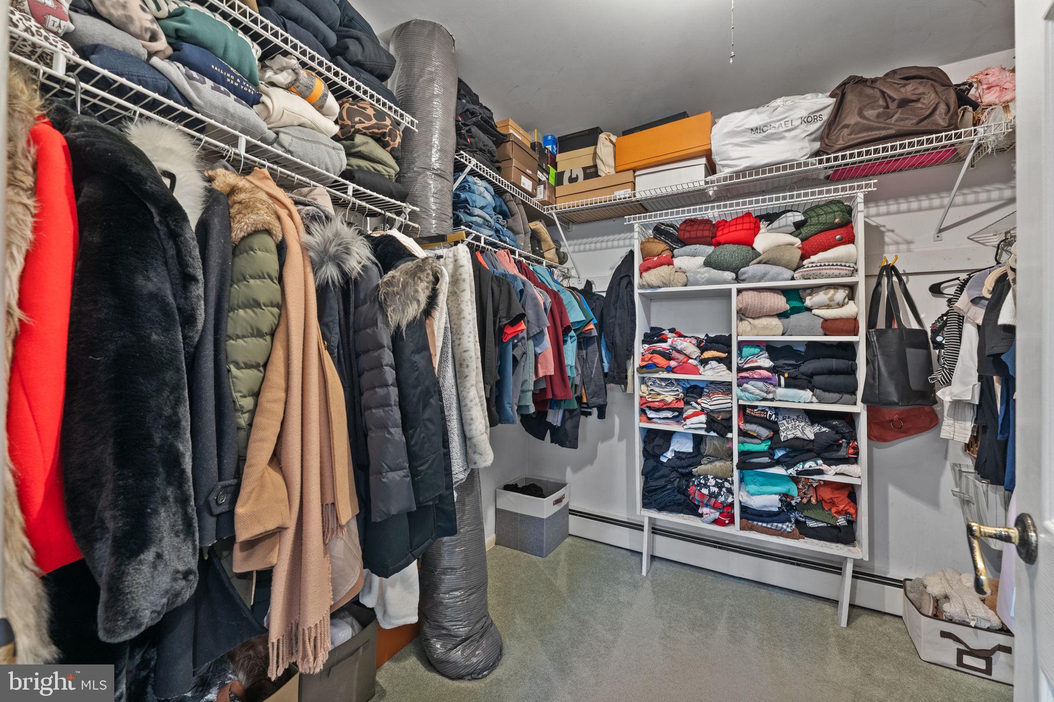 BELLE AIRE - Residential