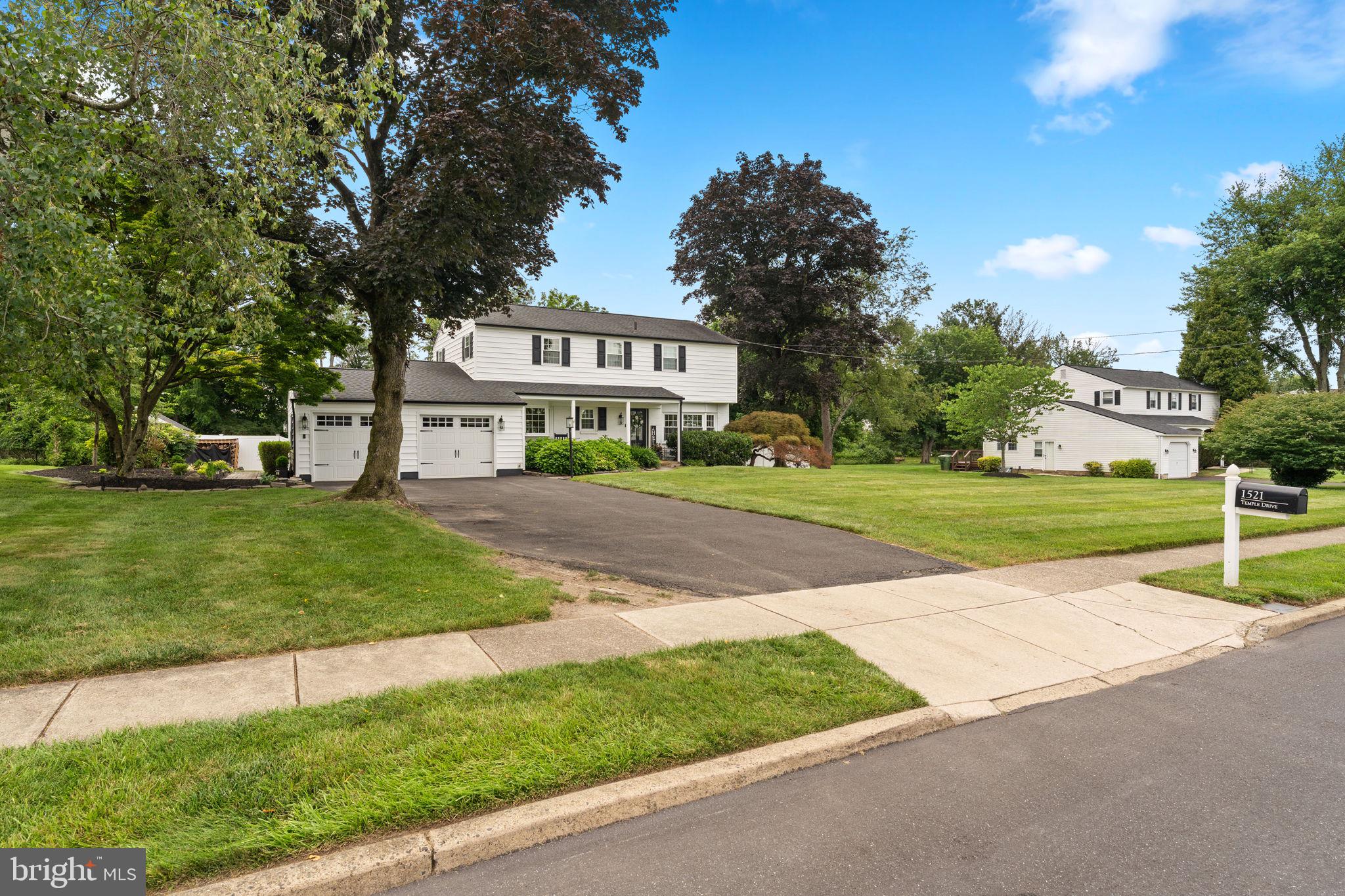 1521 TEMPLE DRIVE