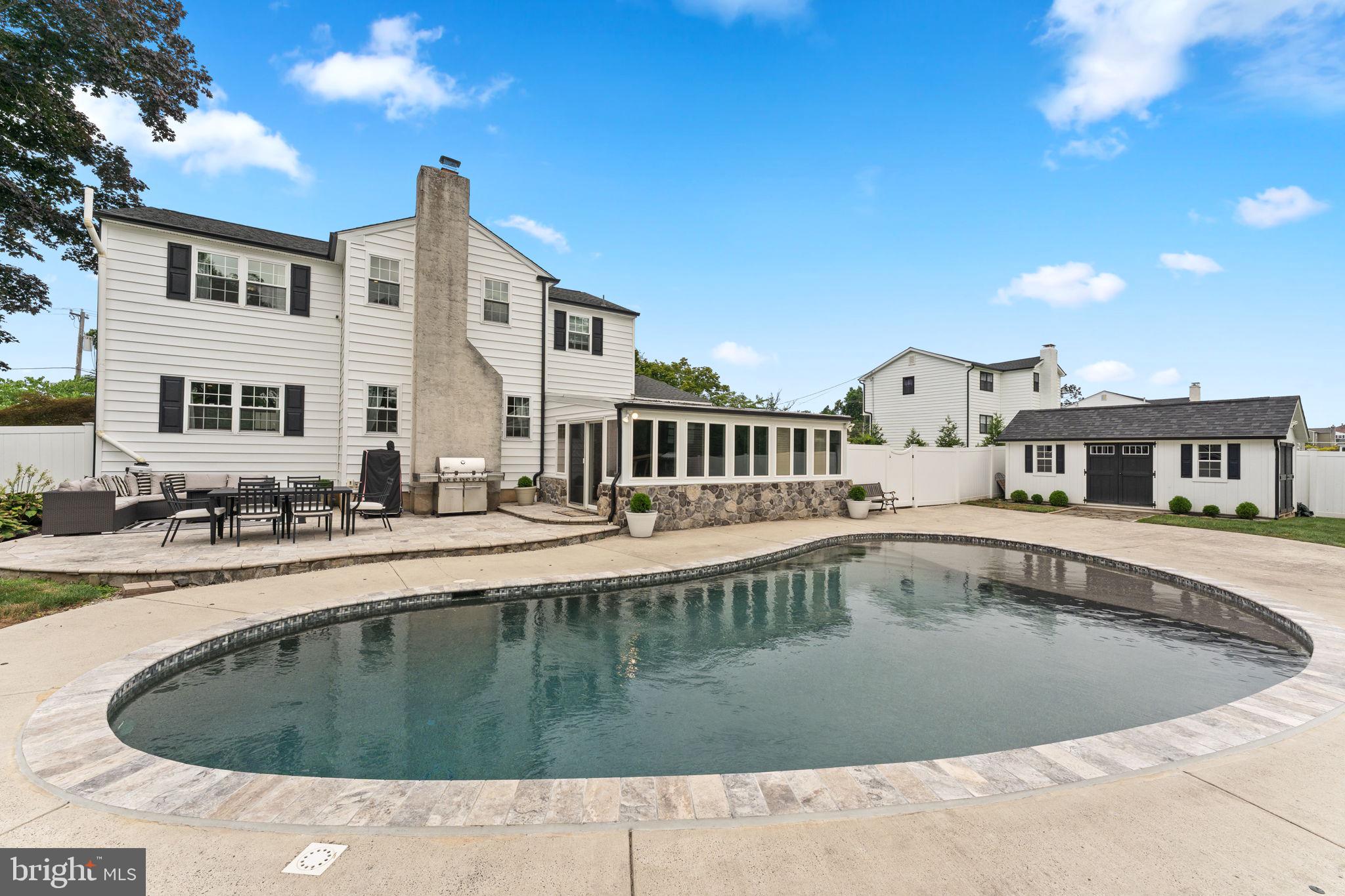 BELLE AIRE - Residential