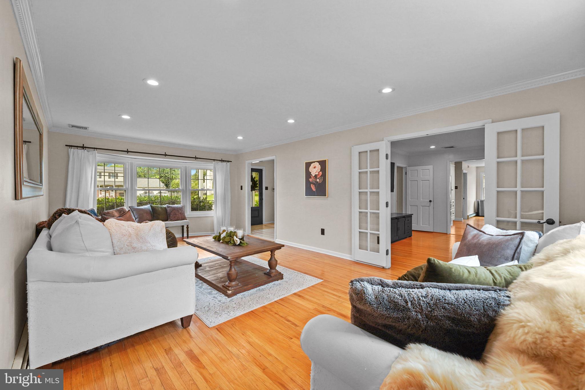 BELLE AIRE - Residential