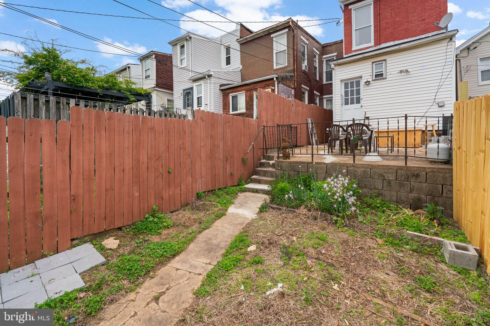 HAMPDEN HISTORIC DISTRICT - Residential
