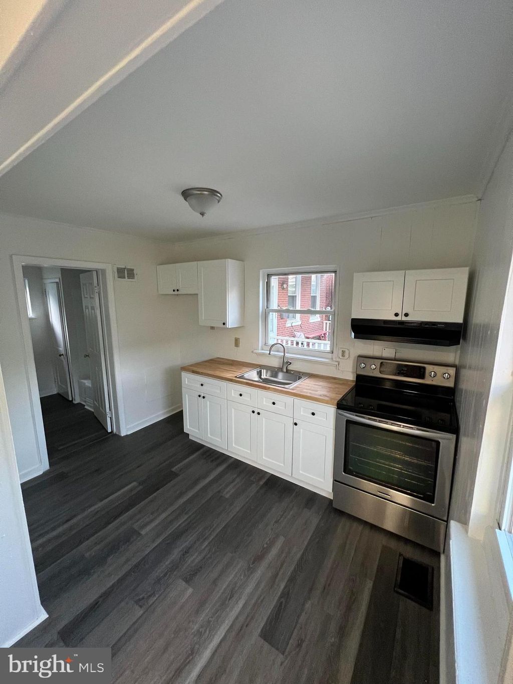 Photo of 346 E ROSS ST, LANCASTER, PA 17602 (MLS # PALA2040358)