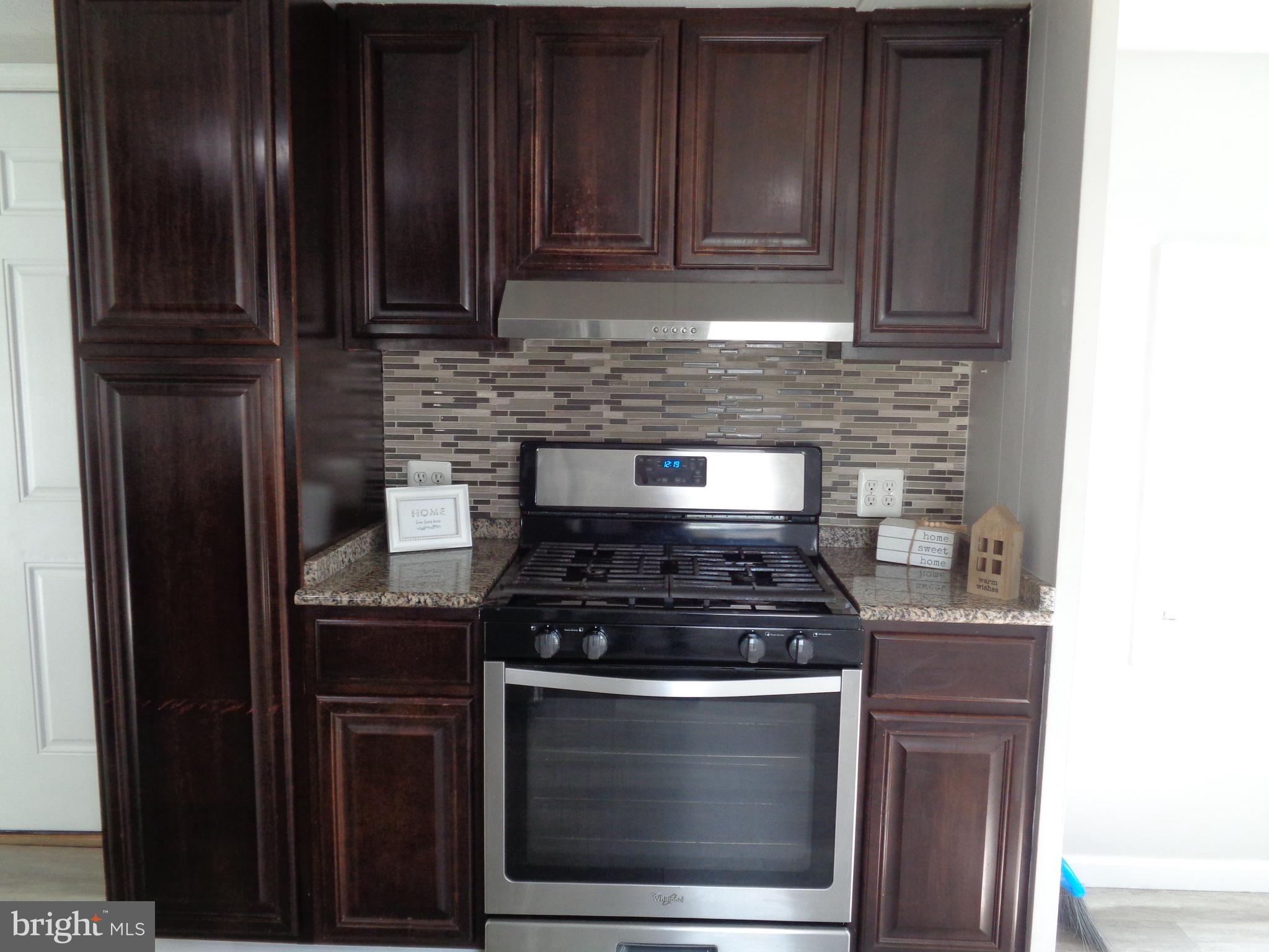 MIDDLE RIVER - Residential