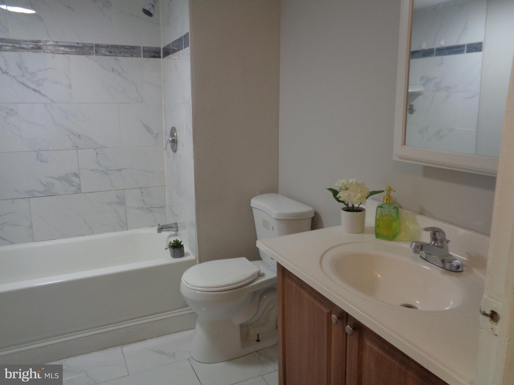 MIDDLE RIVER - Residential