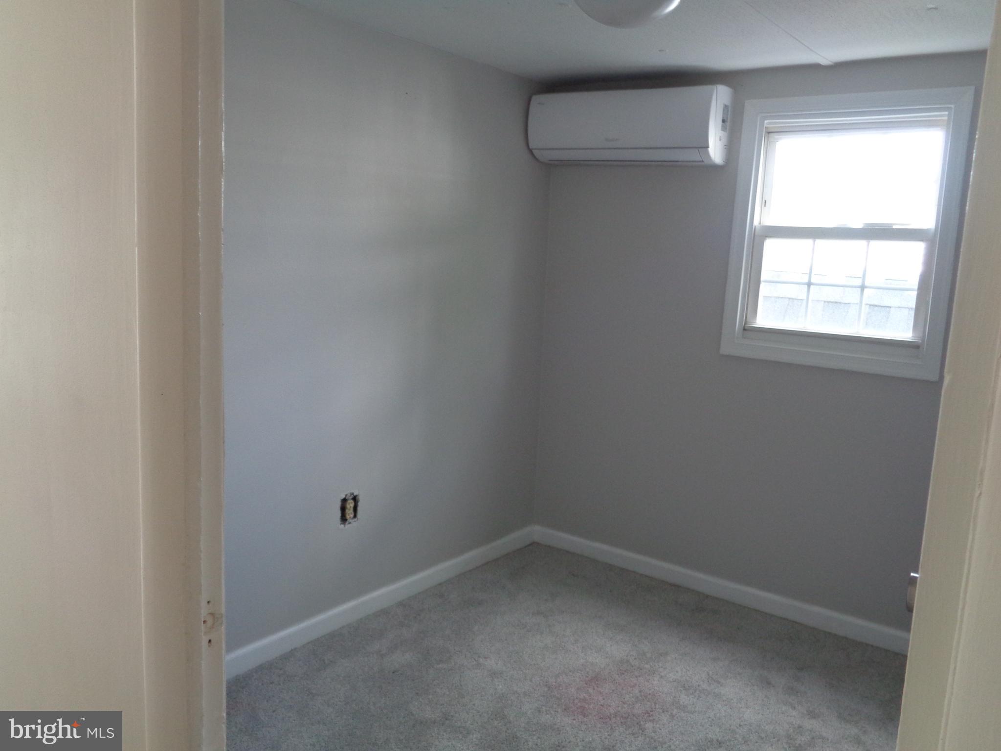 MIDDLE RIVER - Residential