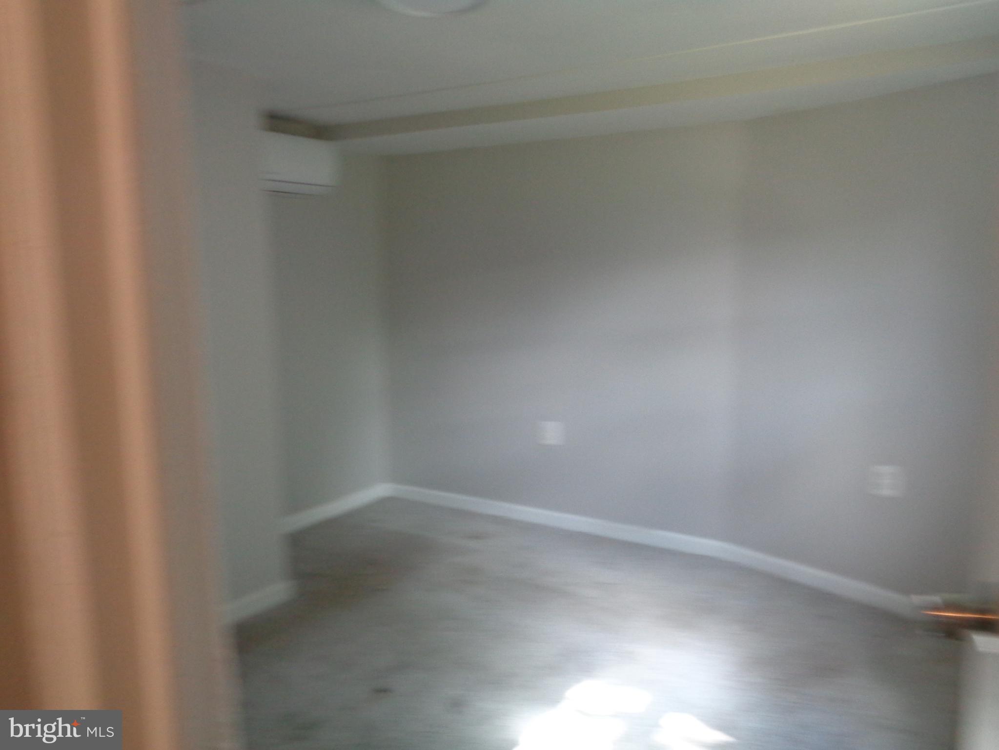 MIDDLE RIVER - Residential