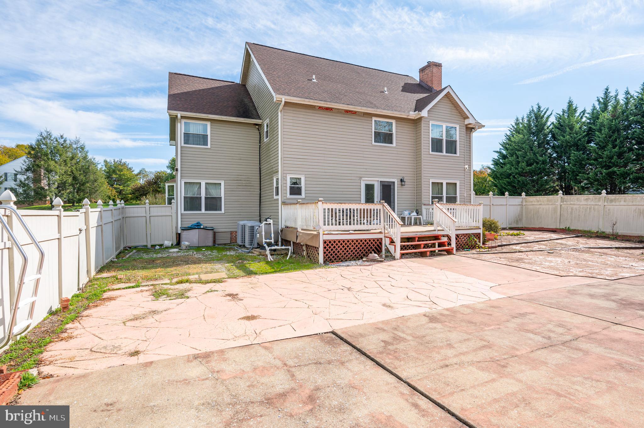 OAKLAND HEIGHTS - Residential