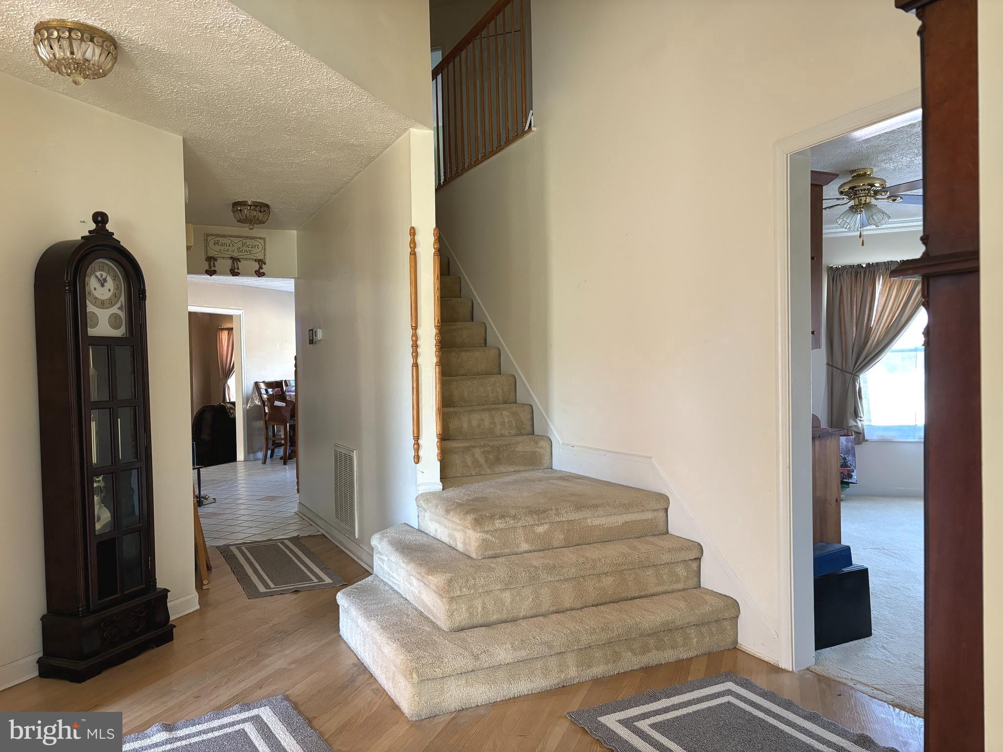 OAKLAND HEIGHTS - Residential