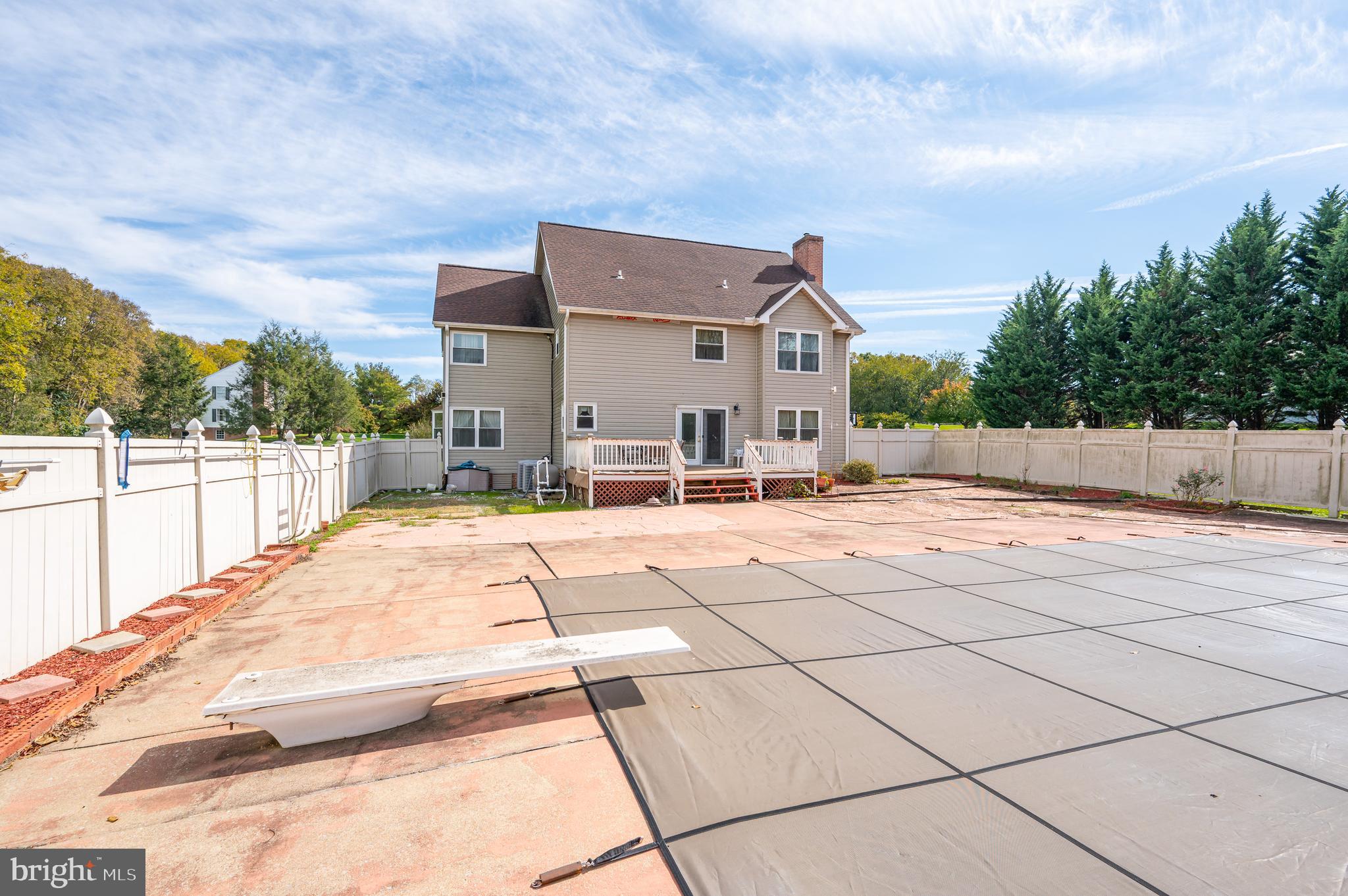 OAKLAND HEIGHTS - Residential