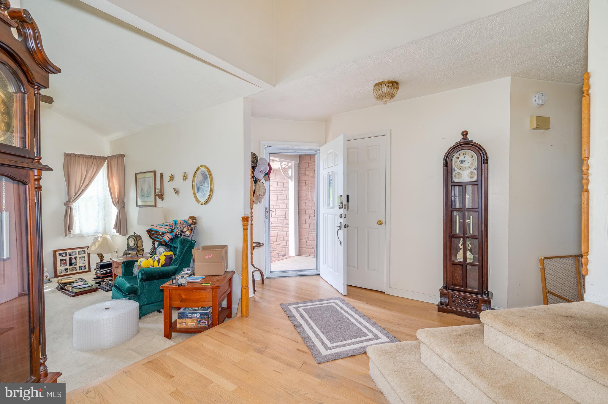 OAKLAND HEIGHTS - Residential