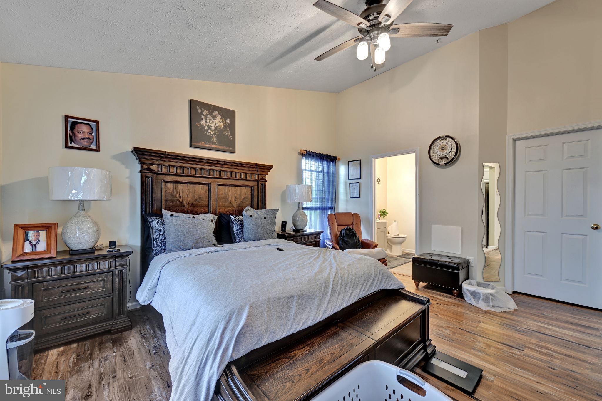 PINEY ORCHARD - Residential