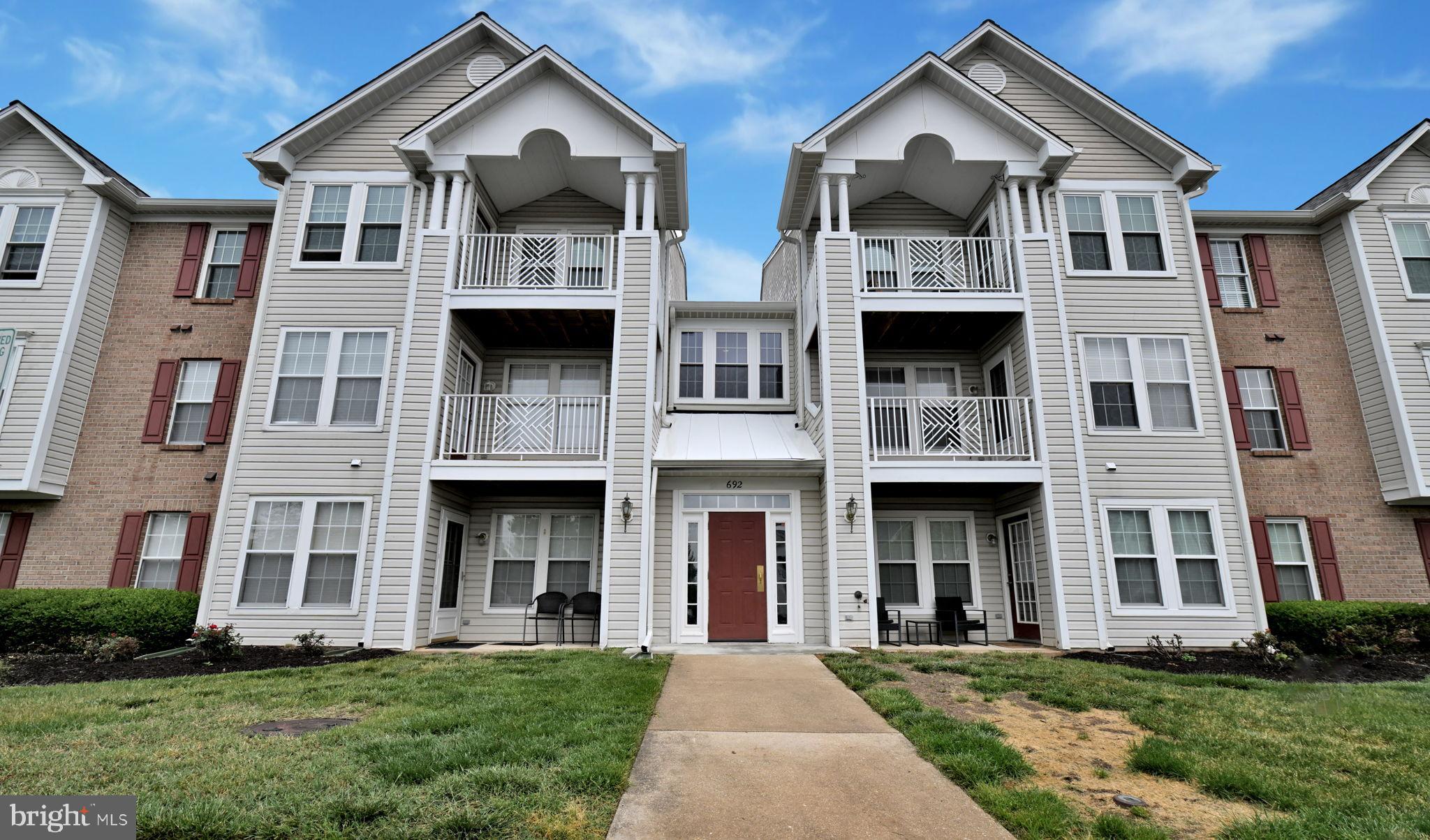 PINEY ORCHARD - Residential