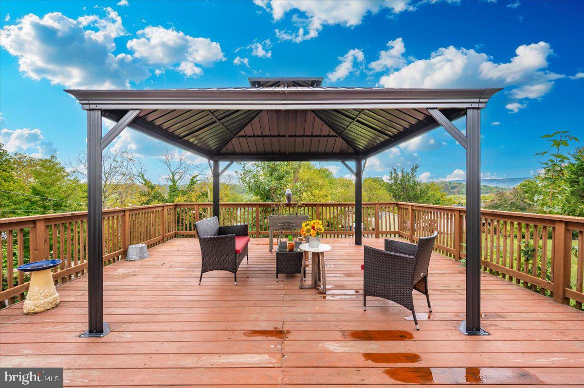 BRUNSWICK - Residential