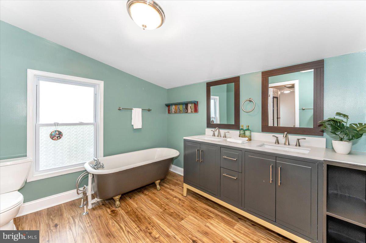 BRUNSWICK - Residential