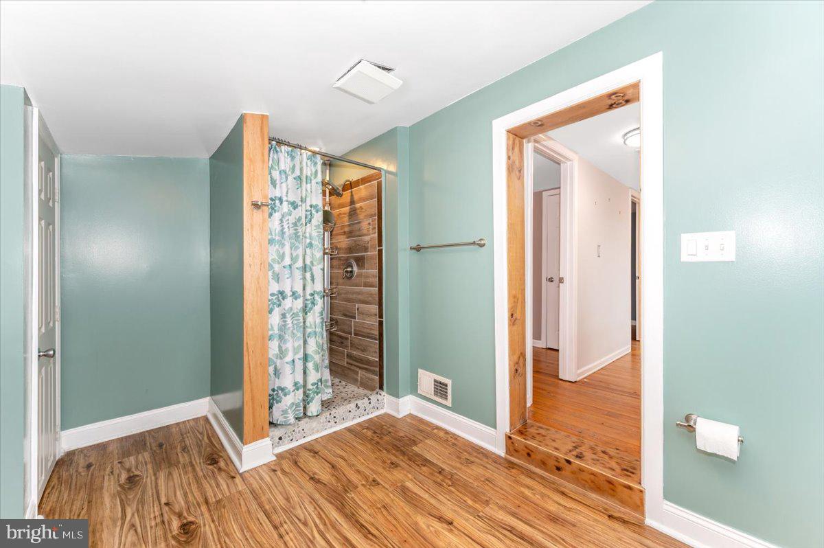 BRUNSWICK - Residential