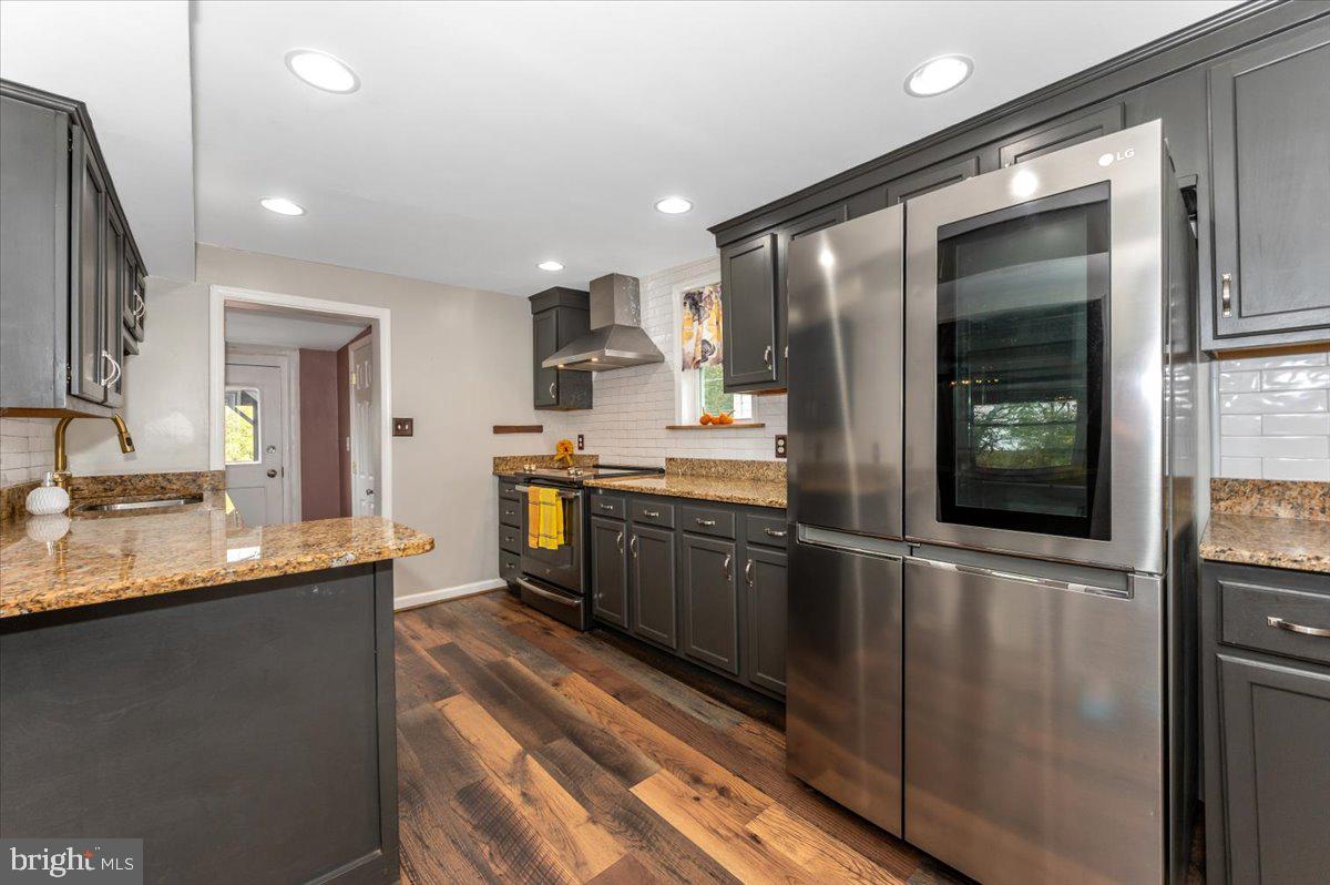 BRUNSWICK - Residential