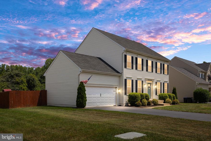 LOCATION/LOCATION/LOCATION/MUST SEE/MUST OWN - Exceptionally maintained and upgraded Colonial located in the sought-after neighborhood of The Preserve at Smith Run (22401)! This 4 BR/4 BA has it all–tasteful upgrades, located in the heart of Fredericksburg, minutes from downtown, Central Park, and I-95.  This home offers a beautiful open kitchen/family room floor plan w/ a newly constructed screened in porch with large  grid-less windows exposing the beautiful new addition! Upgraded flooring on the main and second levels,  tiled bathrooms, and walk in closets!  DON'T MISS OUT ON YOUR OPPORTUNITY TO OWN THIS HOME!