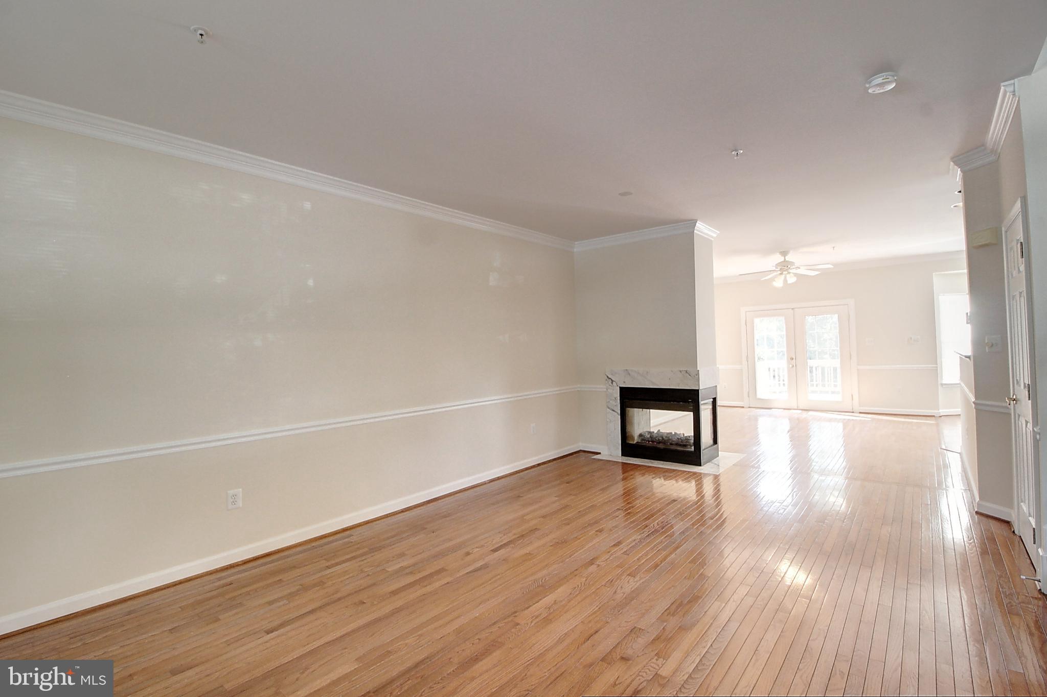 8864 BRIARCLIFF LANE