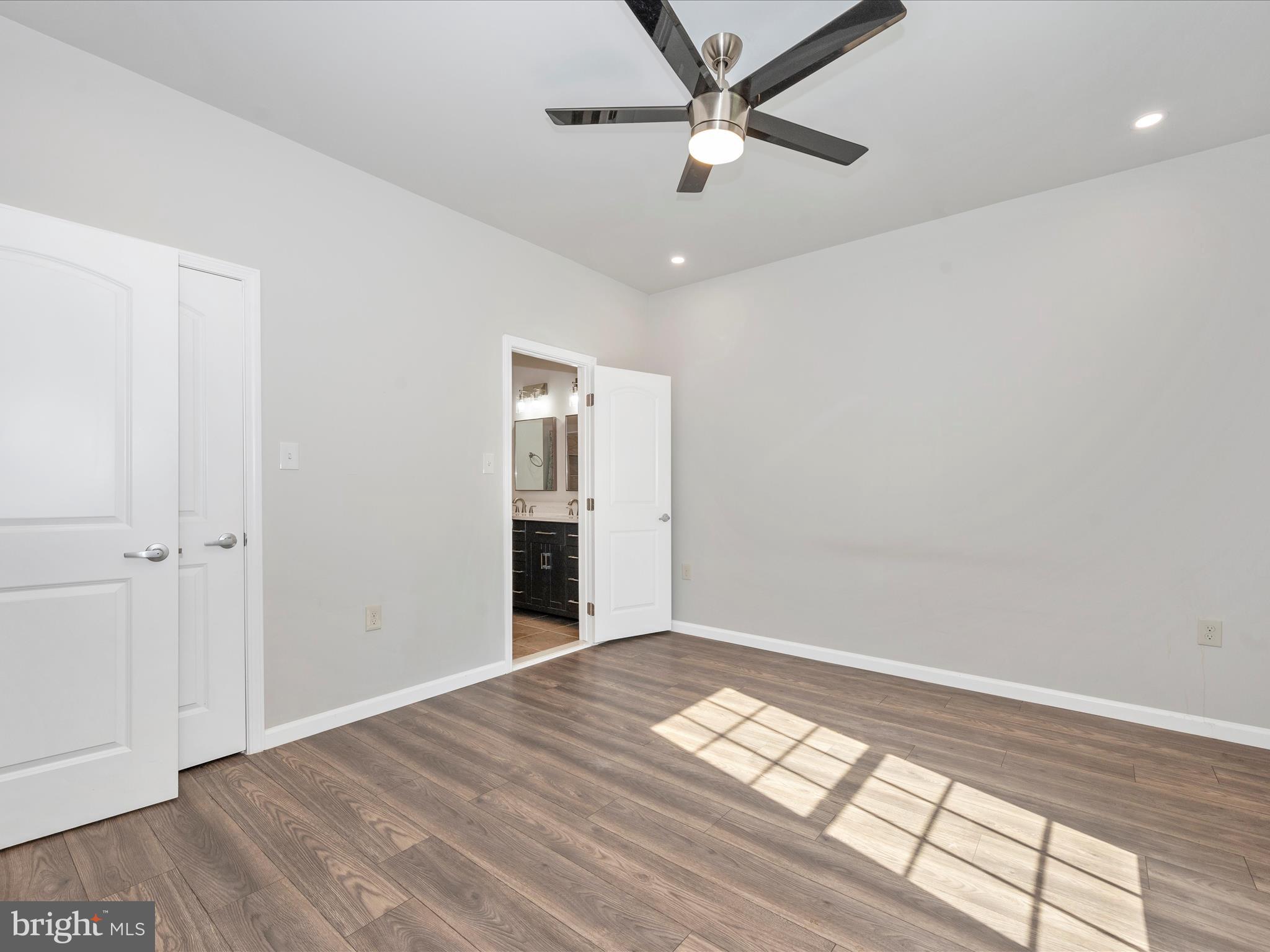 KEYES FERRY ACRES - Residential