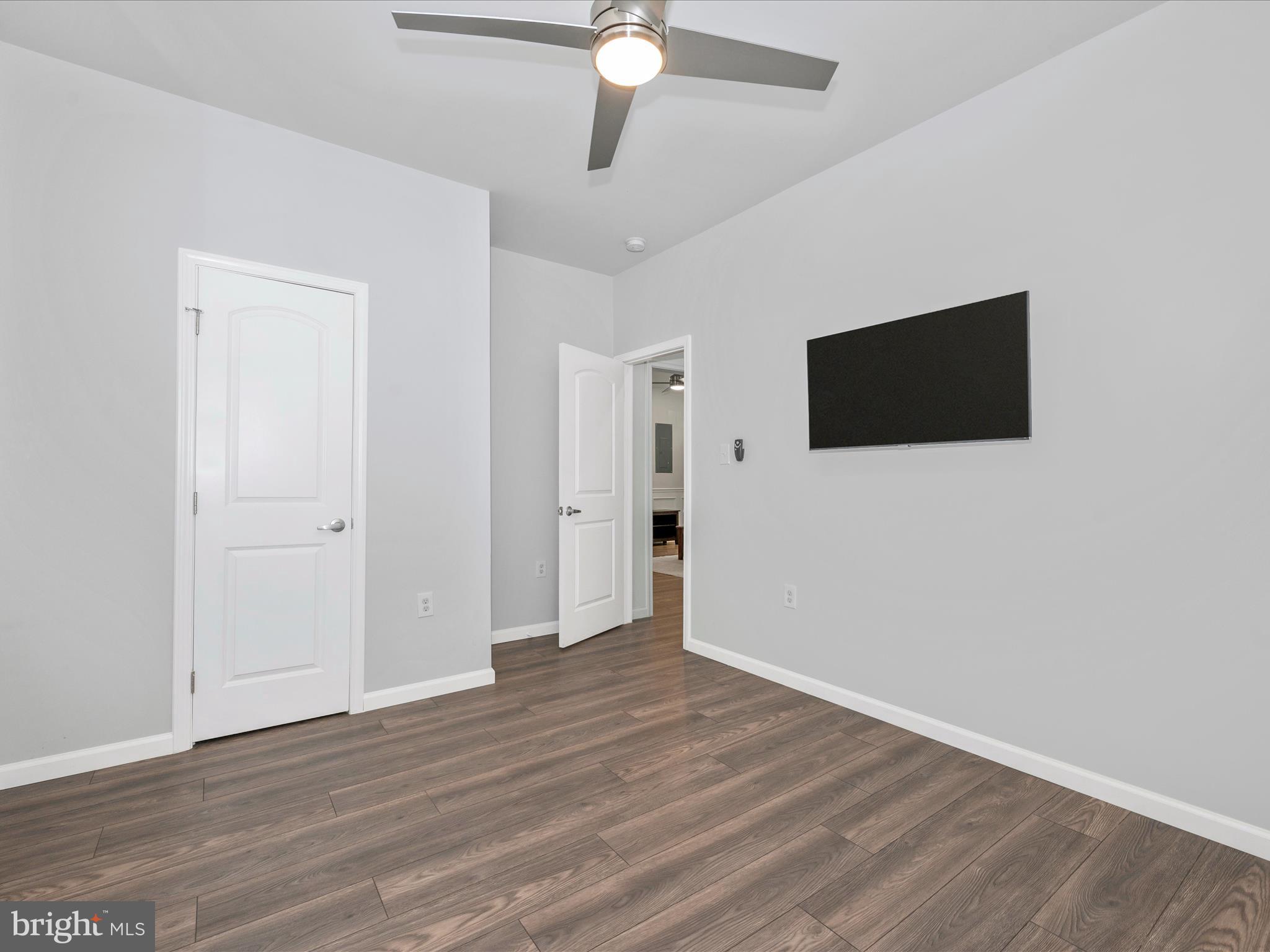 KEYES FERRY ACRES - Residential