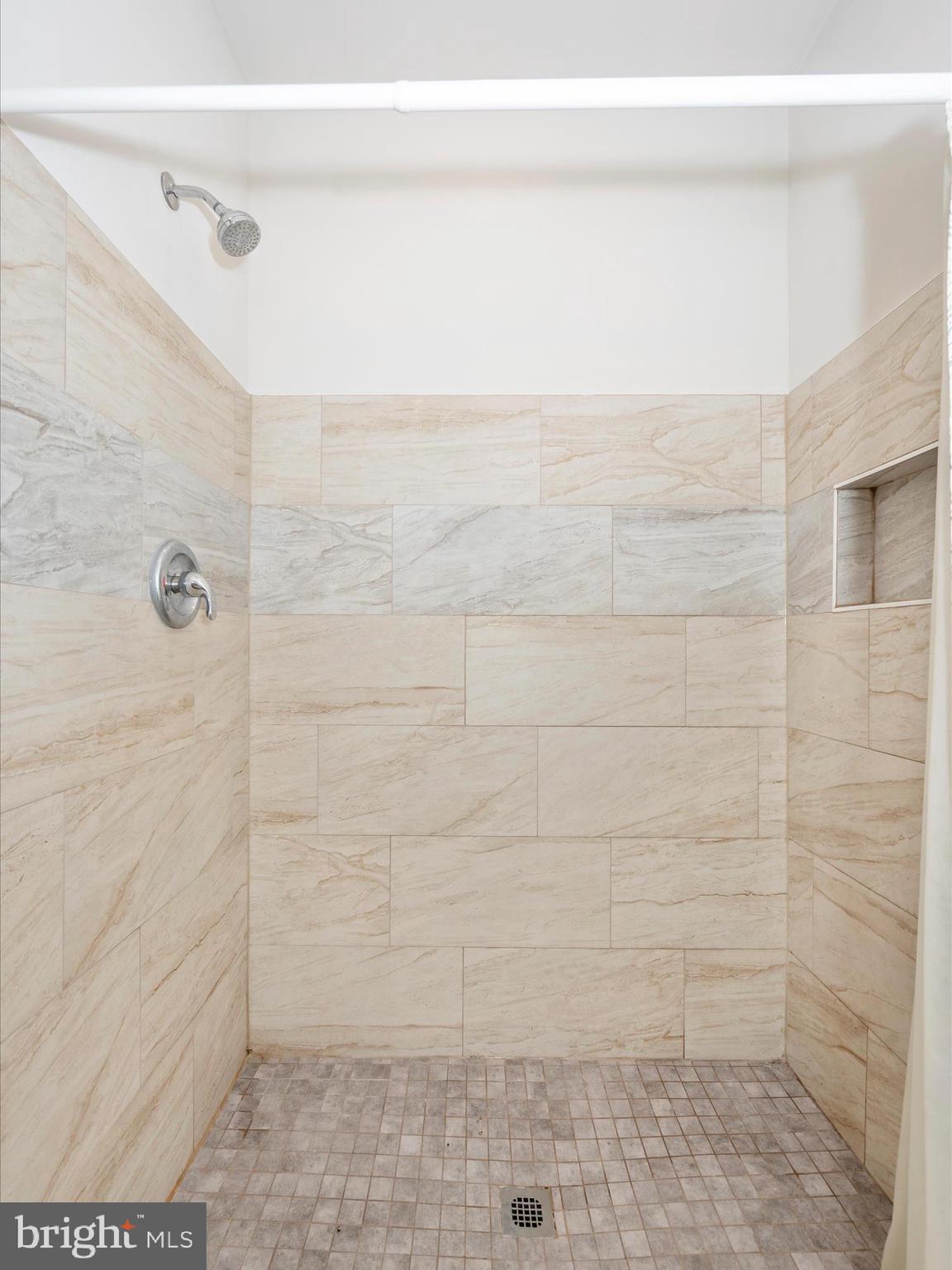 KEYES FERRY ACRES - Residential