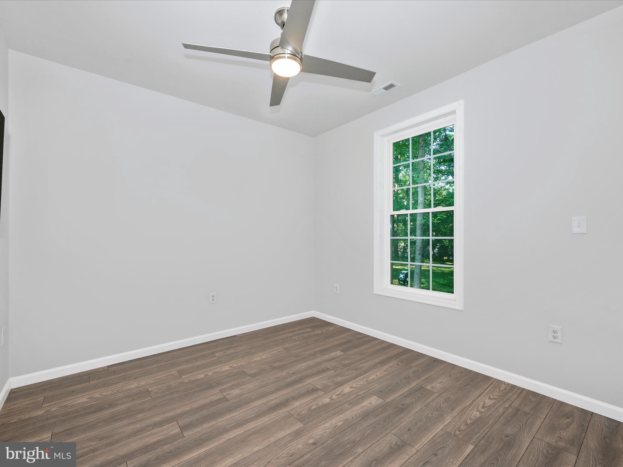 KEYES FERRY ACRES - Residential