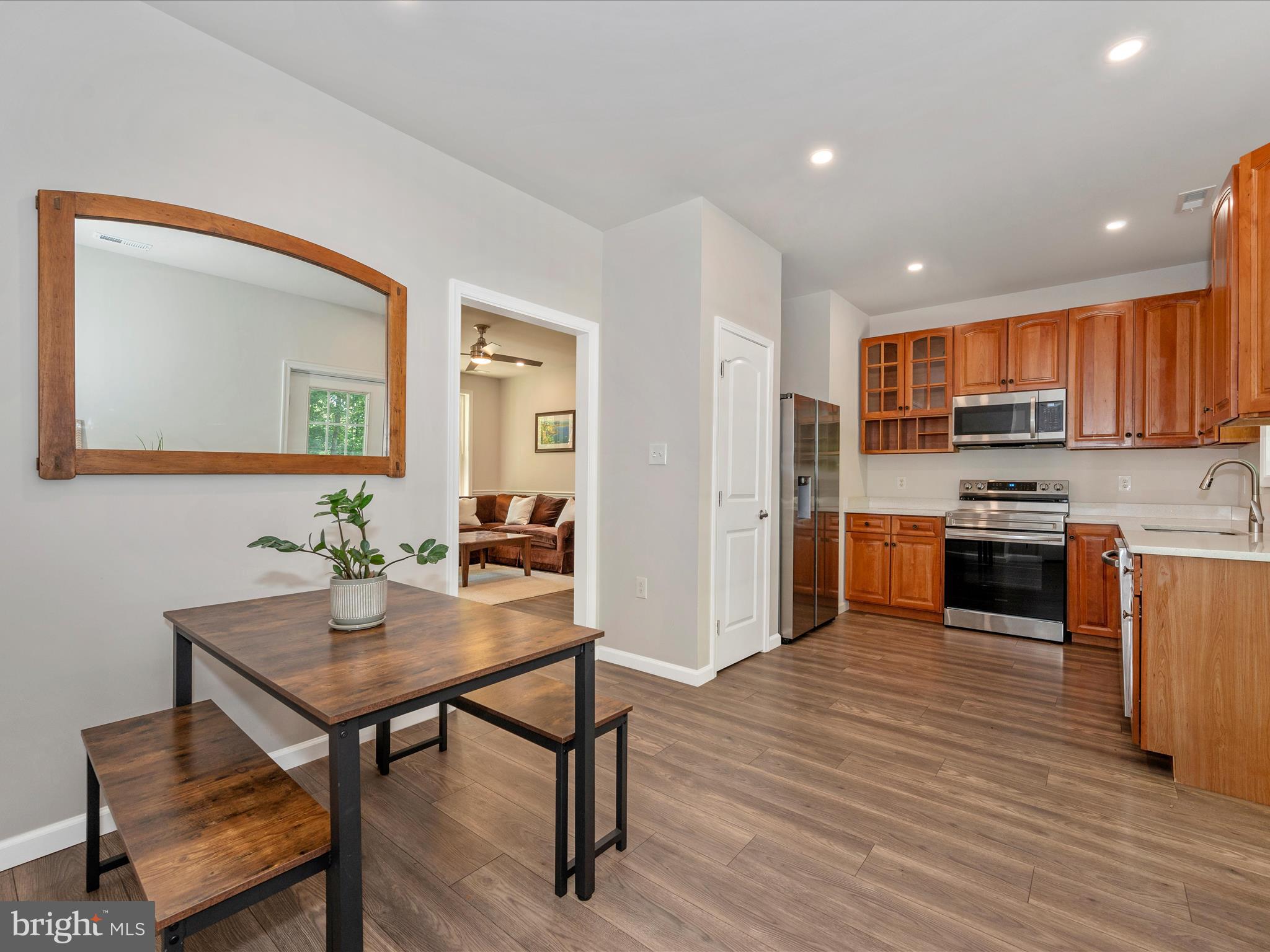 KEYES FERRY ACRES - Residential