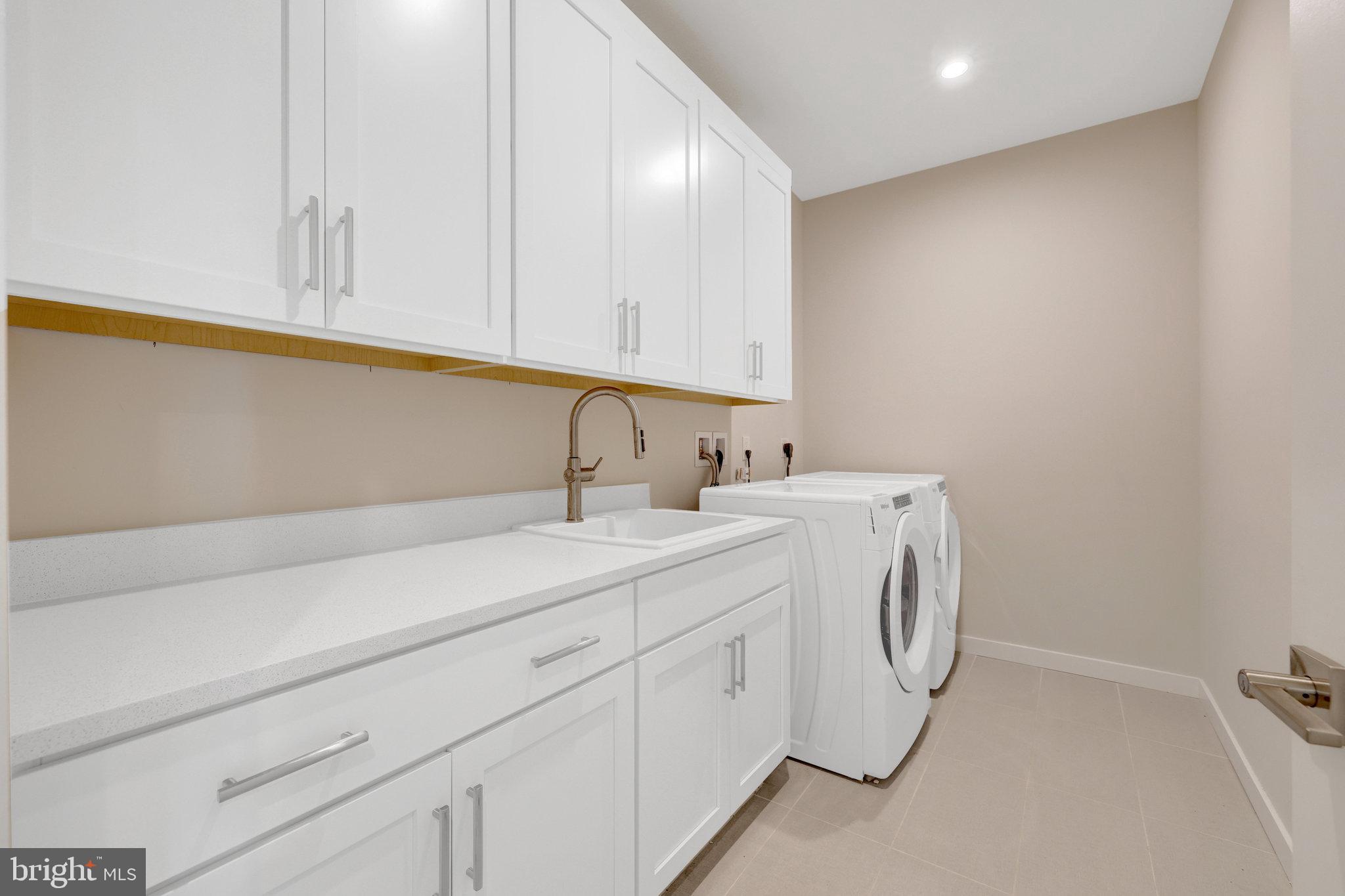 METRO WALK AT MOOREFIELD STATION - Residential