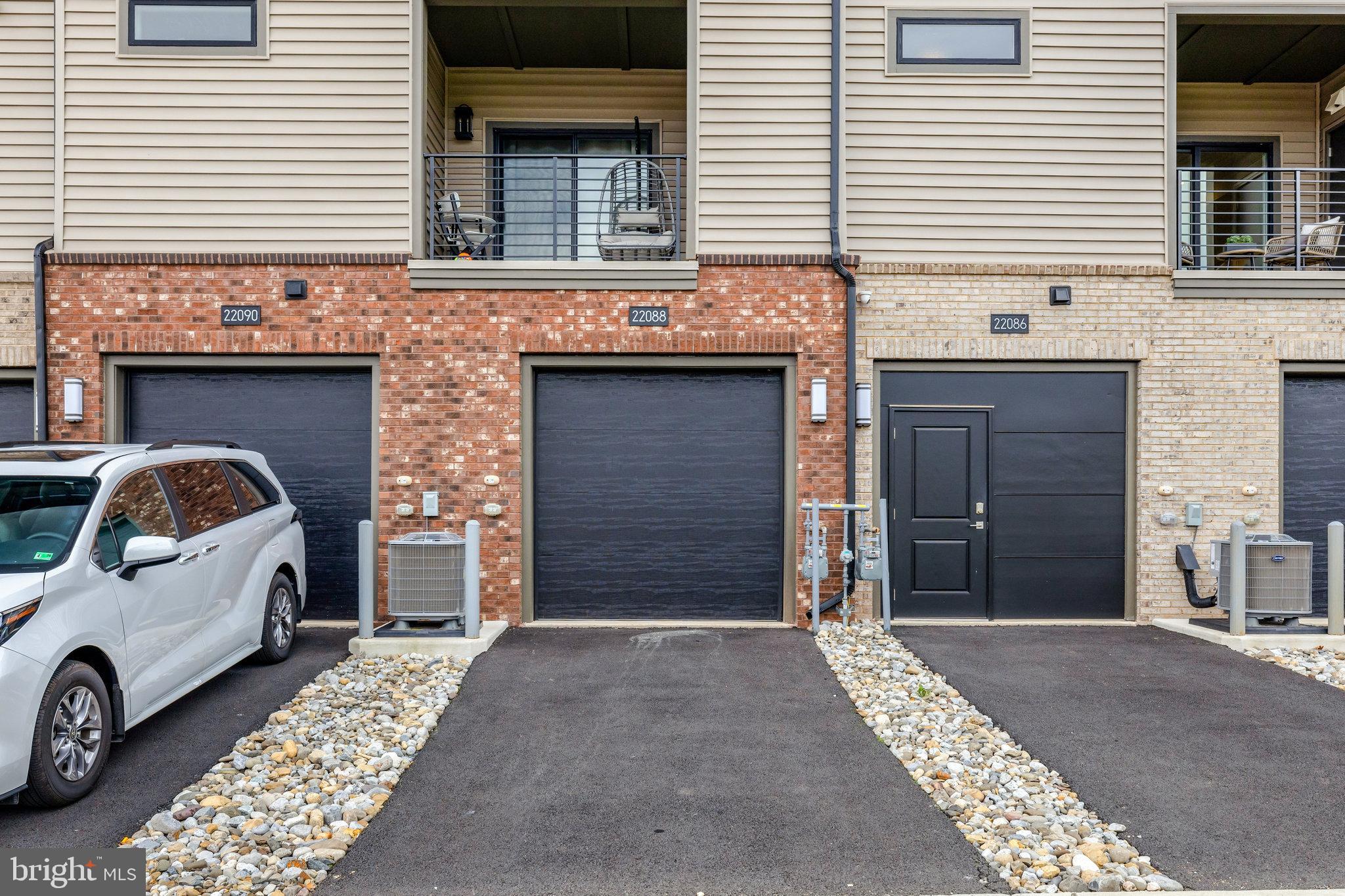 METRO WALK AT MOOREFIELD STATION - Residential