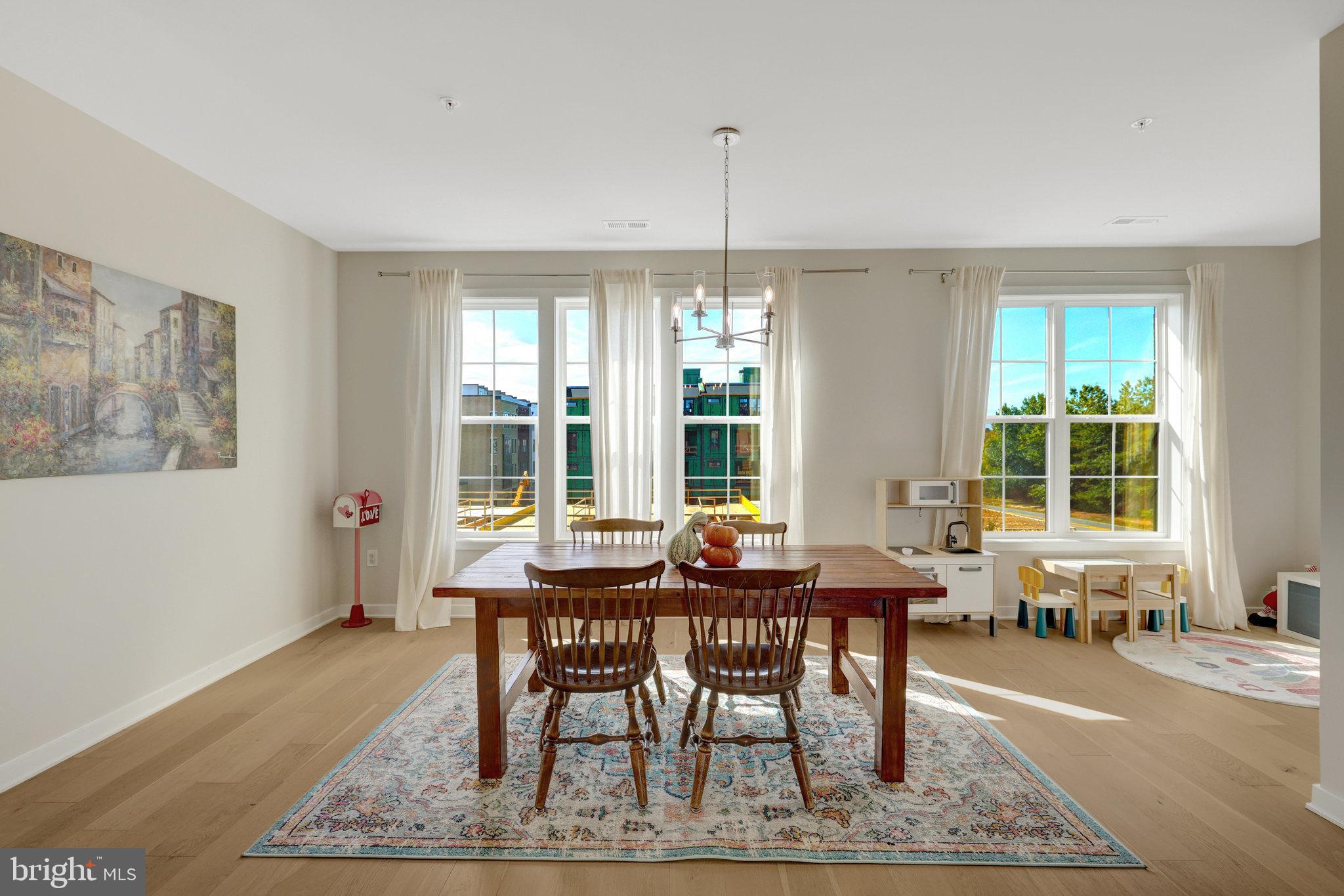 METRO WALK AT MOOREFIELD STATION - Residential