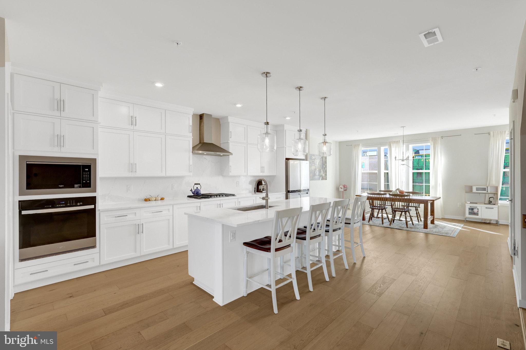 METRO WALK AT MOOREFIELD STATION - Residential