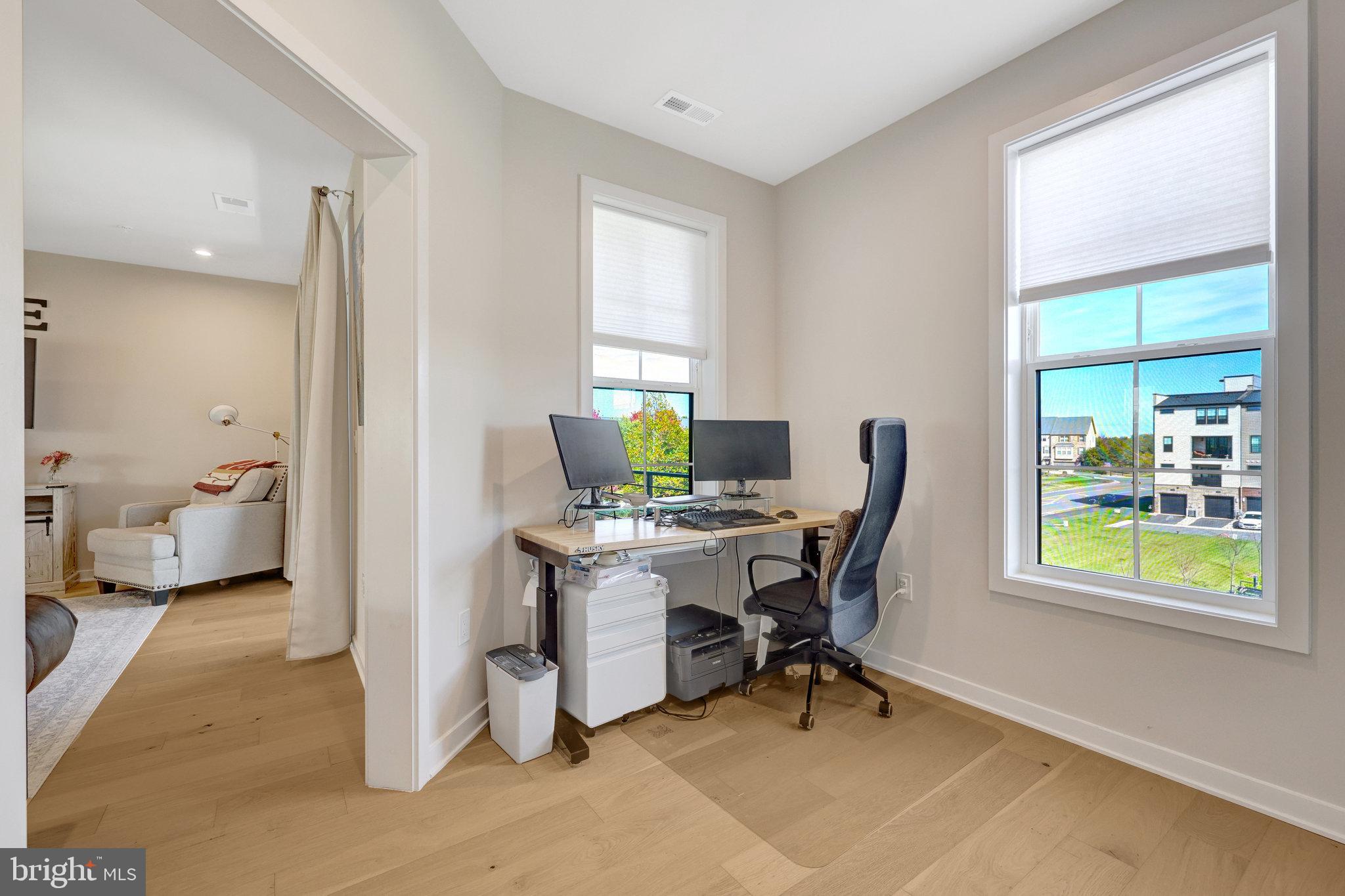 METRO WALK AT MOOREFIELD STATION - Residential