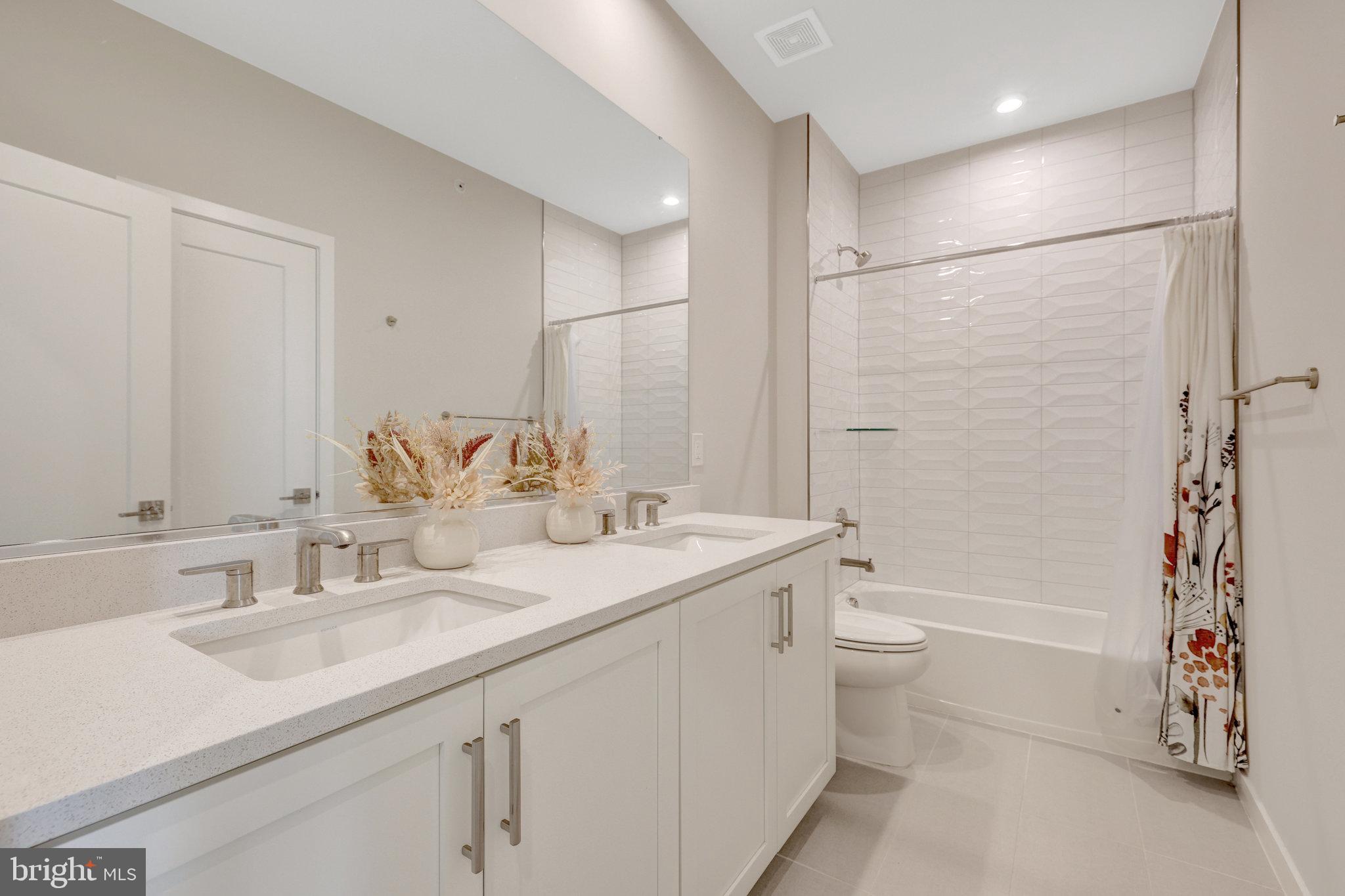 METRO WALK AT MOOREFIELD STATION - Residential