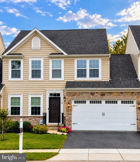 Townhouse For Sale - 128 E General Grey Court<br/> NEWARK, DE 19702