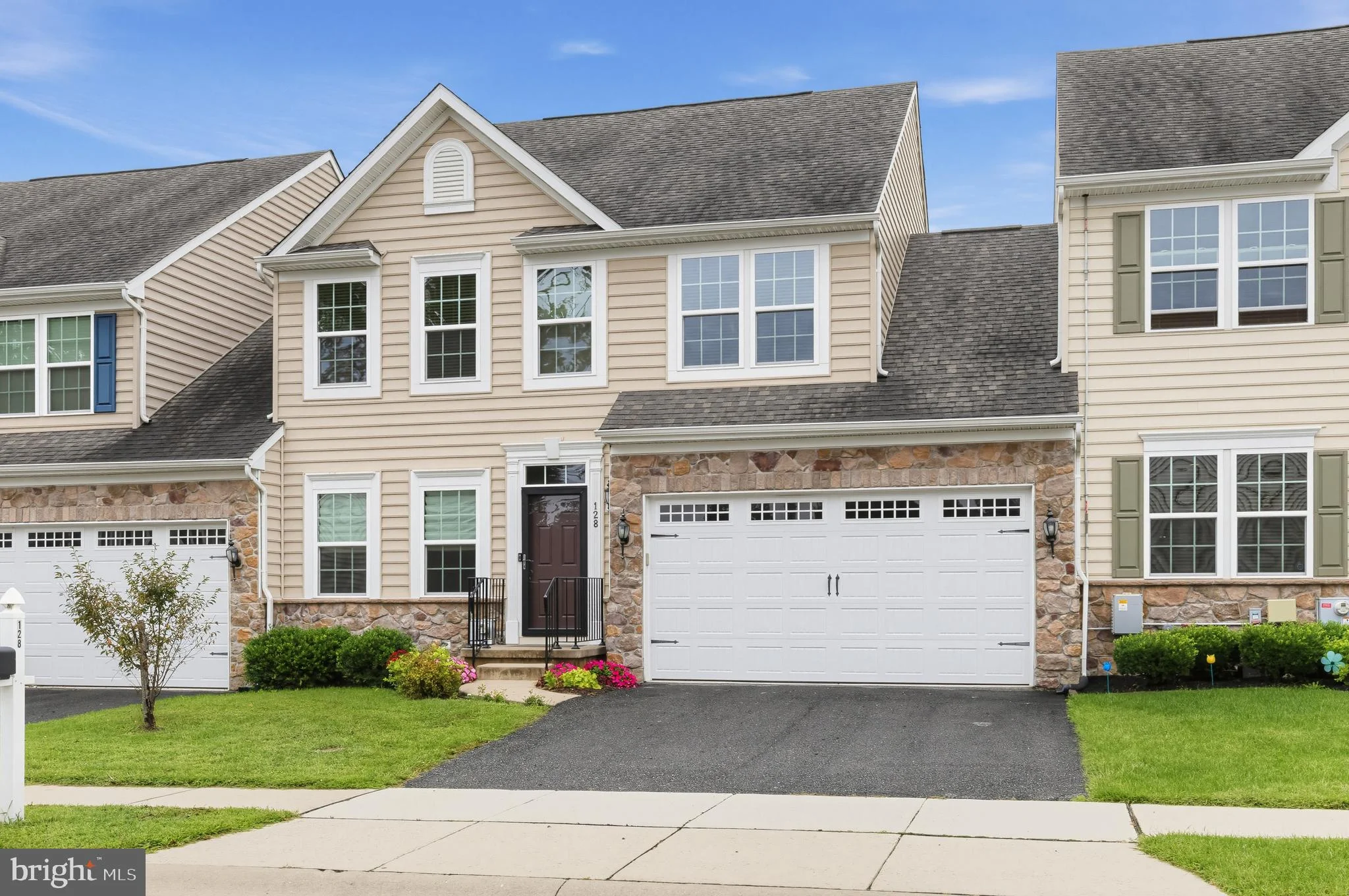 128 E General Grey Court, Newark, DE 19702