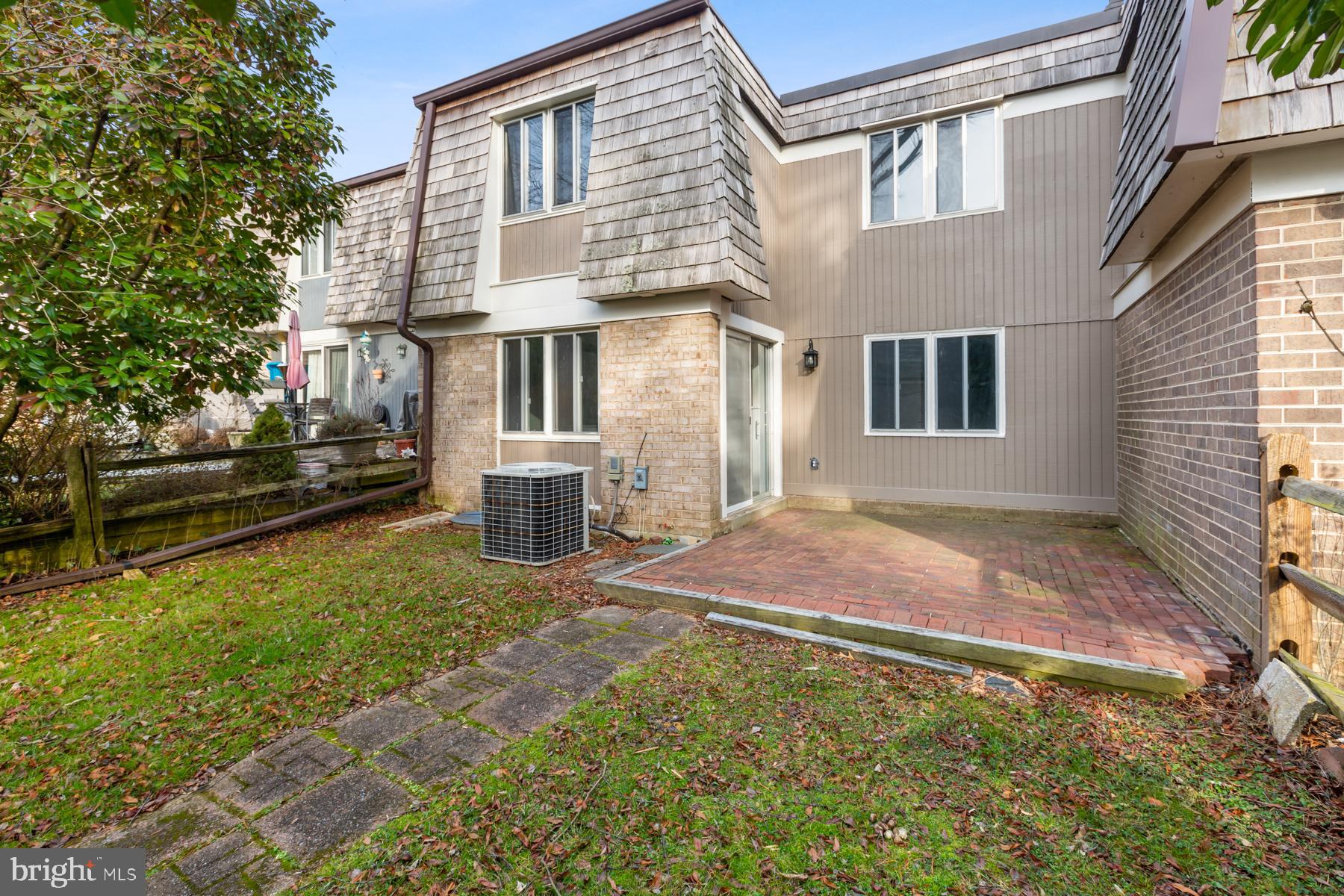 STEDWICK TOWNHOUSES - Residential