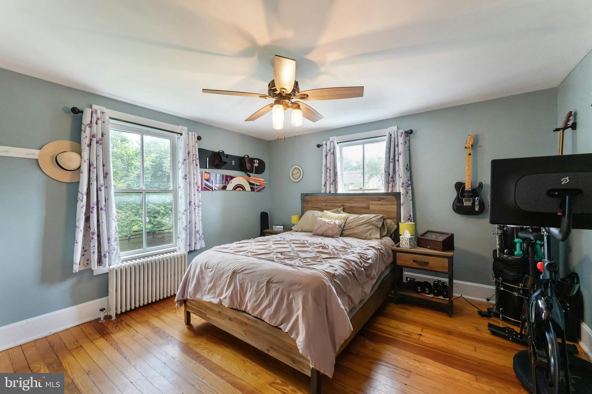 ROUND HILL - Residential