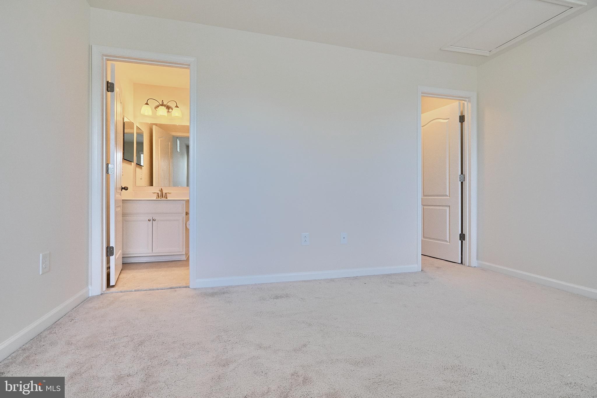 BLUE STREAM - Residential Lease