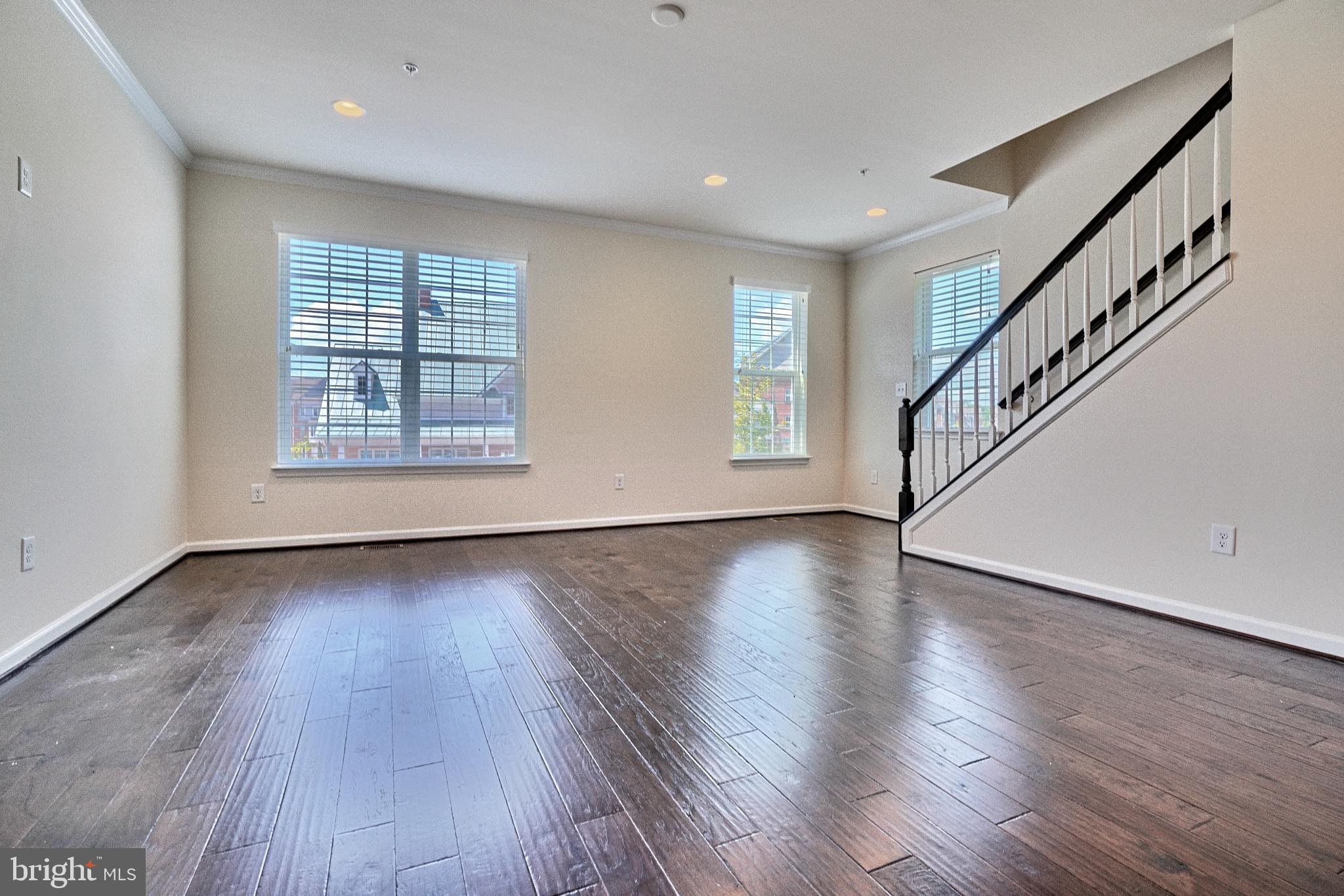 BLUE STREAM - Residential Lease