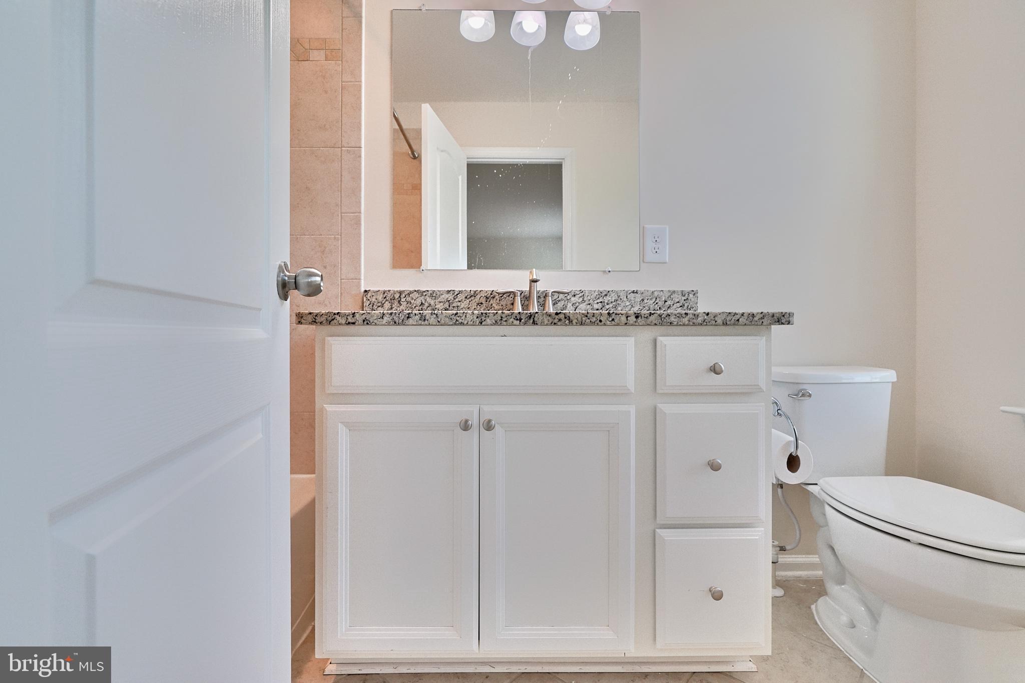 BLUE STREAM - Residential Lease