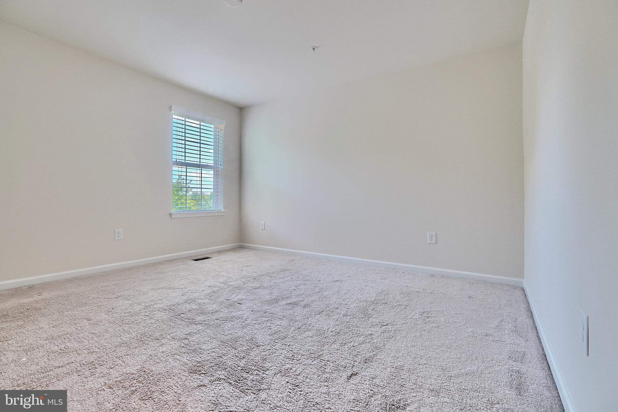 BLUE STREAM - Residential Lease