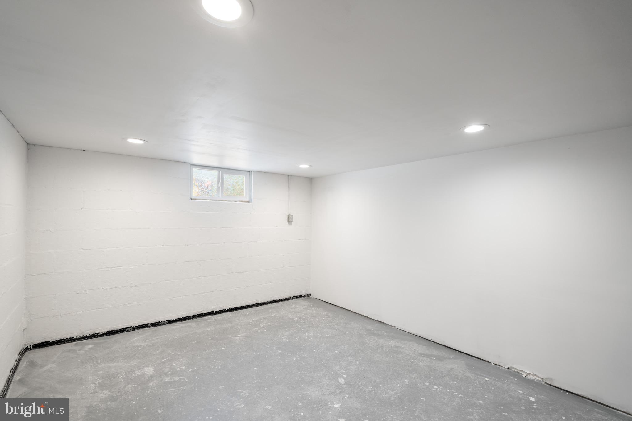 TOWN OF LOVETTSVILLE - Residential