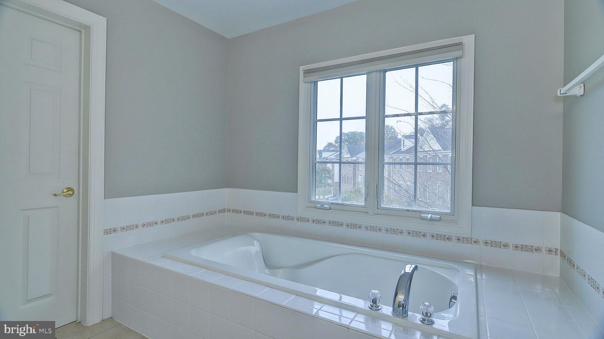 LORTON VALLEY NORTH - Residential