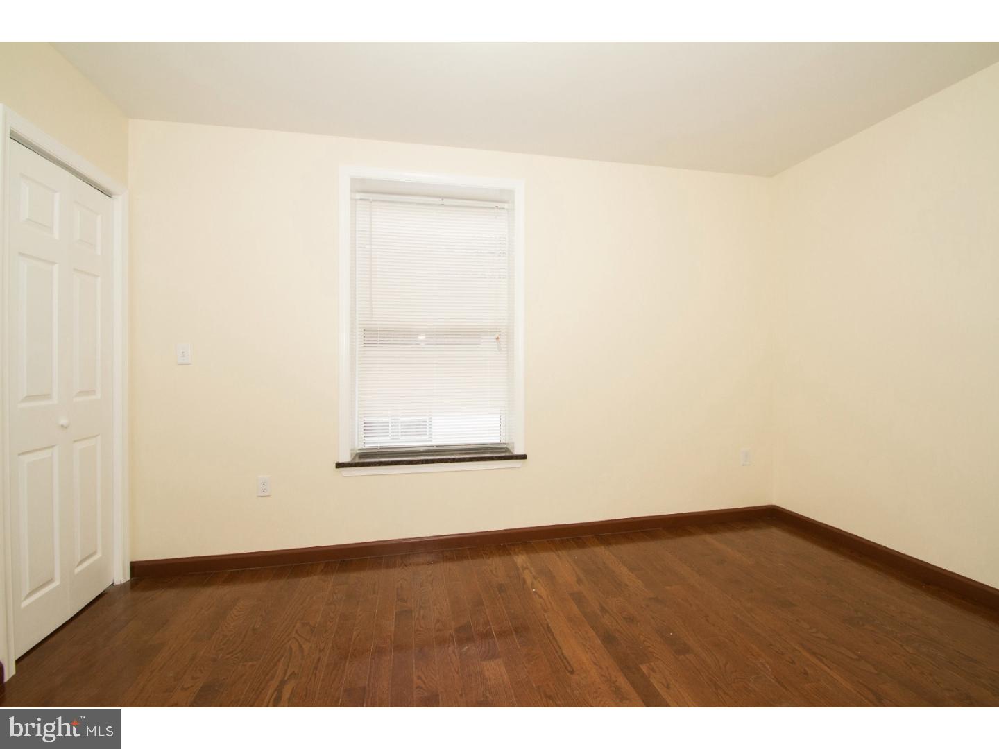 UNIVERSITY CITY - Residential Lease