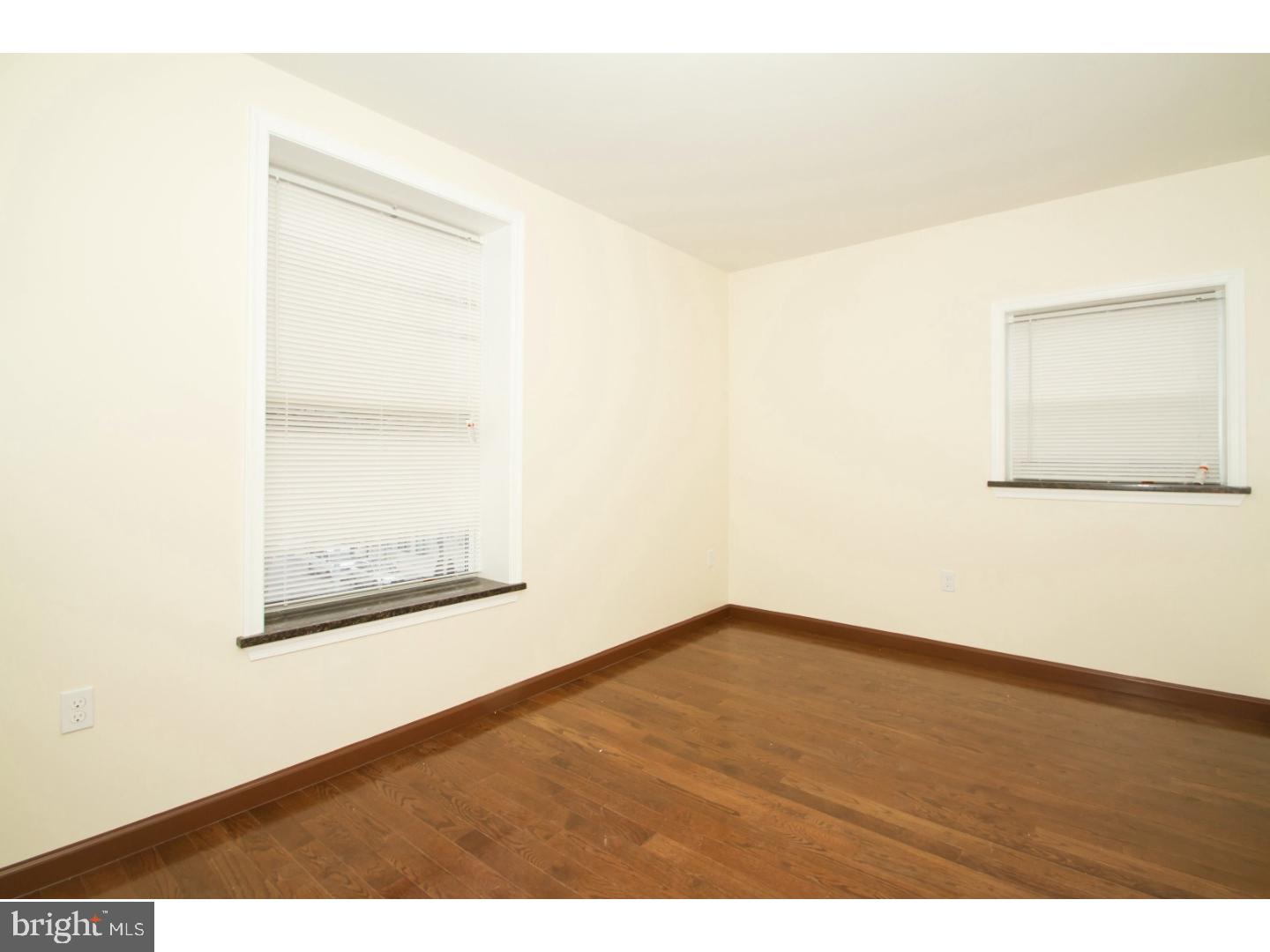 UNIVERSITY CITY - Residential Lease