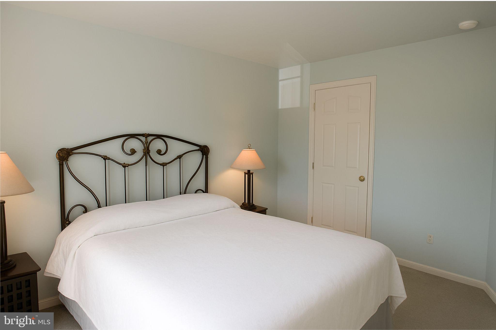 BANBURY CROSSING - Residential